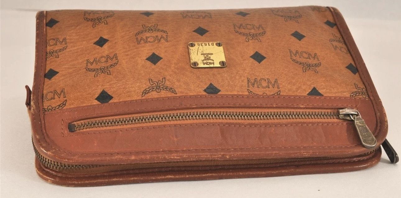 MCM Authentic MCM vintage leather visetos clutch Size ONE SIZE - 2 Thumbnail