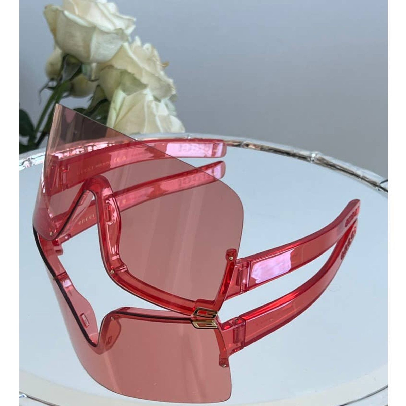 Gucci NEW Gucci GG1631S Red Mask Shield Sunglasses Size ONE SIZE - 2 Thumbnail