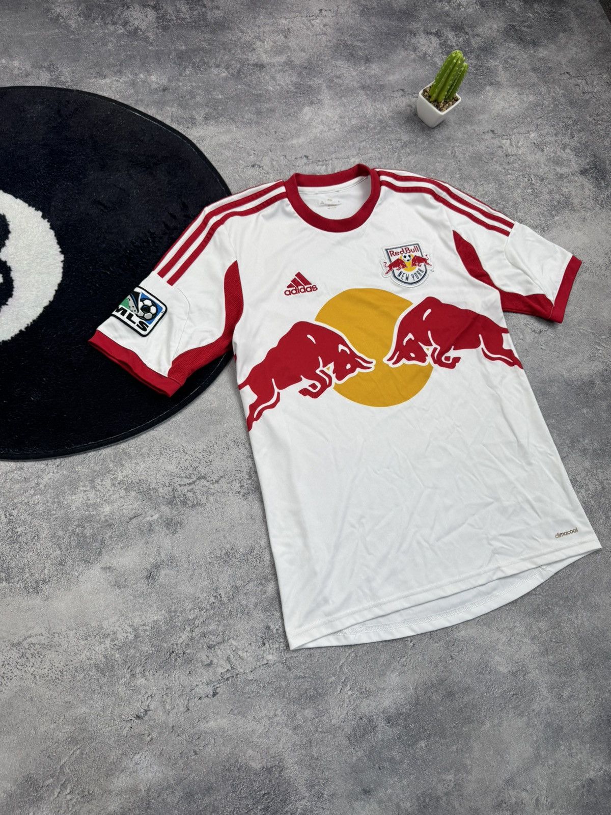 Adidas Retro New York Red Bulls 2013-14 Home Football Jersey MLS Size US M / EU 48-50 / 2 - 2 Thumbnail