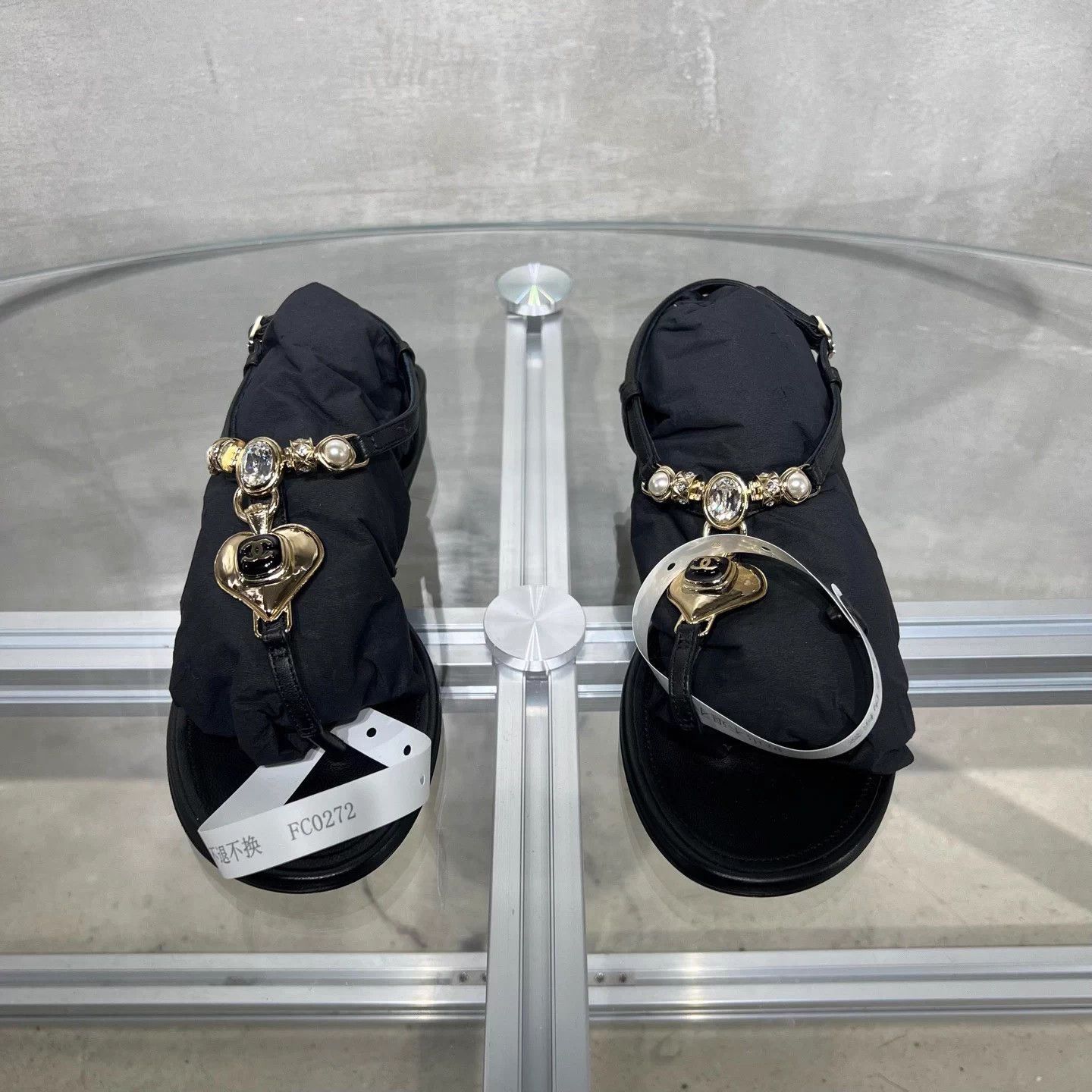 Chanel Chanel Gemstone Heart Pearl Black Flat Sandals 37.5 Size US 6.5 / IT 36.5 - 1 Thumbnail