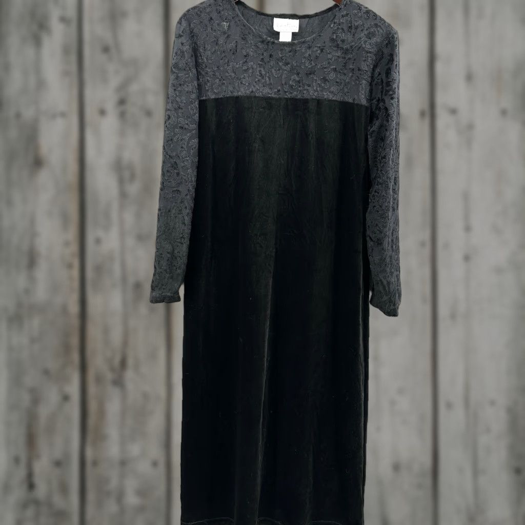 Diane von Furstenberg VINTAGE Diane von Furstenberg Black Velvet Maxi Dress Women L Bohemian Witchy 90s Dress Size L / US 10 / IT 46 - 1 Thumbnail