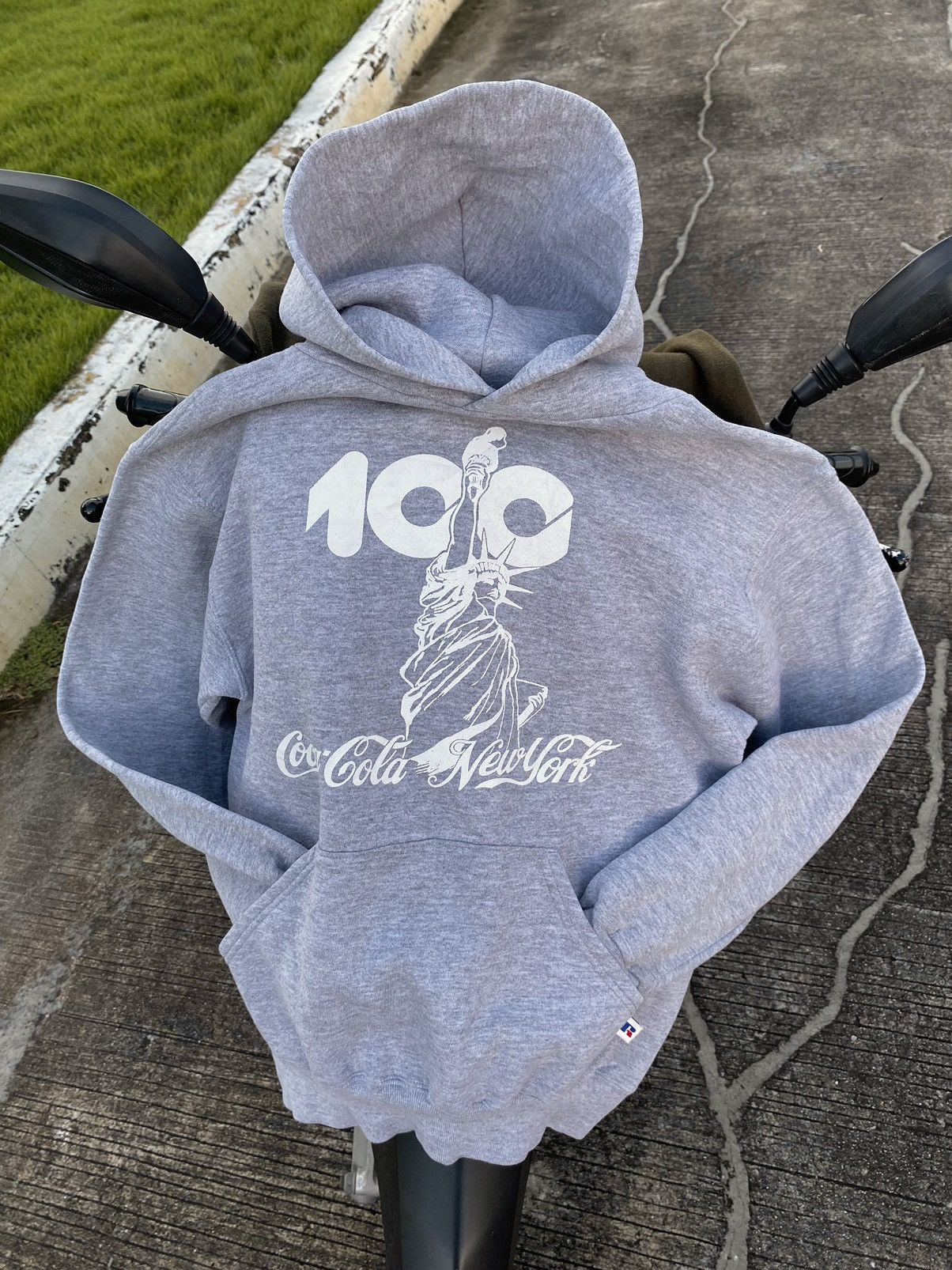 Russell Athletic Vintage Russell Athletic Hoodie “Coca Cola” Size US M / EU 48-50 / 2 - 1 Thumbnail