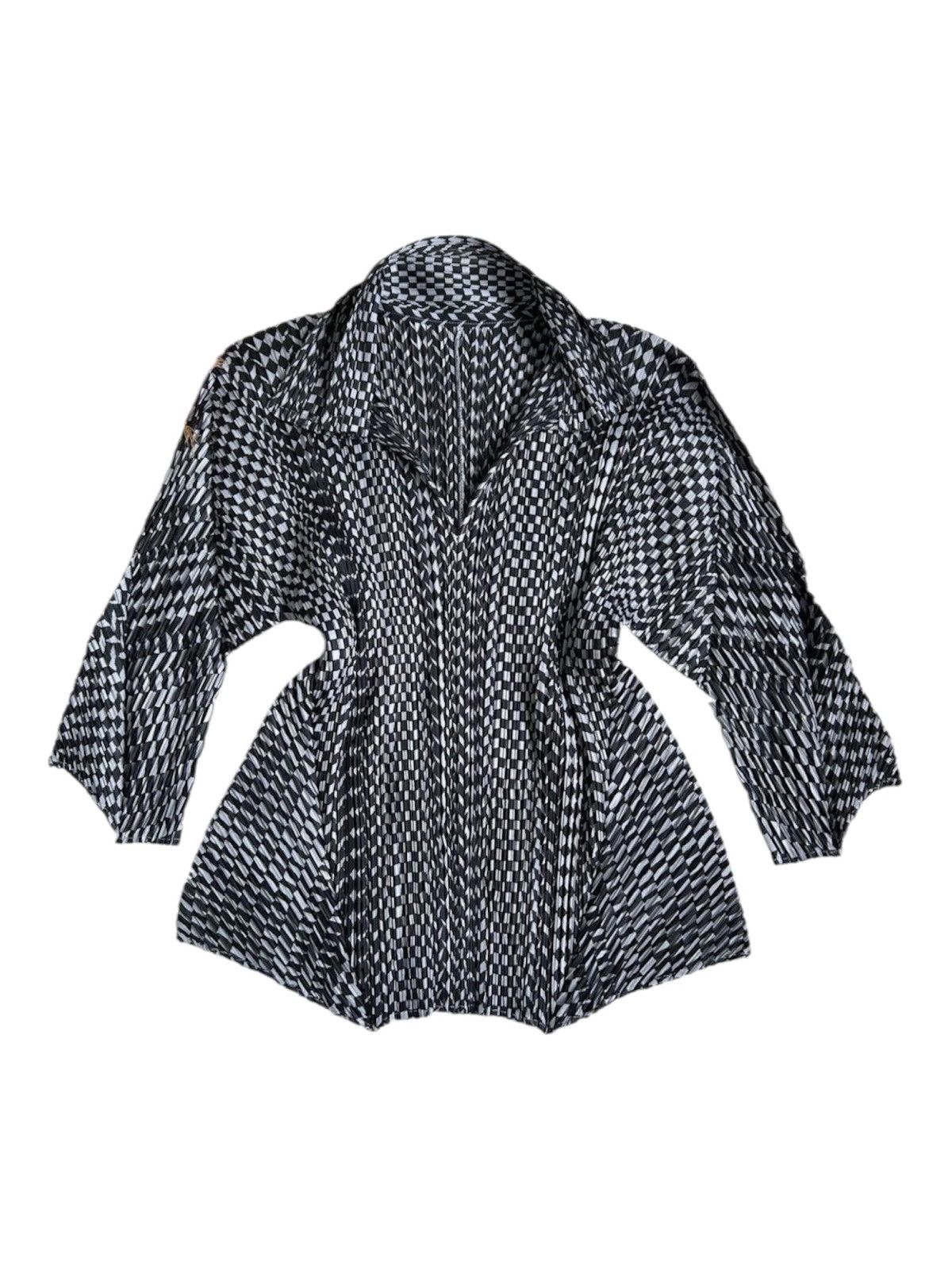 Pleats Please Issey Miyake FREE TARIFF Pleats Please Pleated Tribal Patterned Size M / US 6-8 / IT 42-44 - 1 Thumbnail