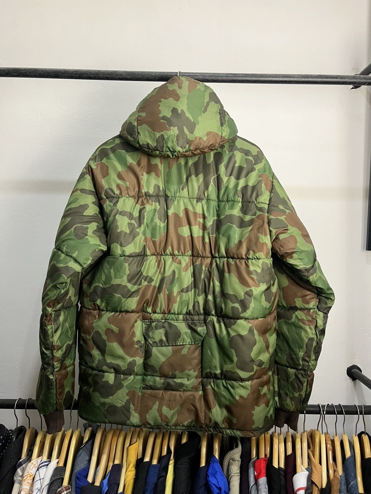 Montbell 1990s Montbell Reversible Camo Down Jacket Size US L / EU 52-54 / 3 - 11 Thumbnail