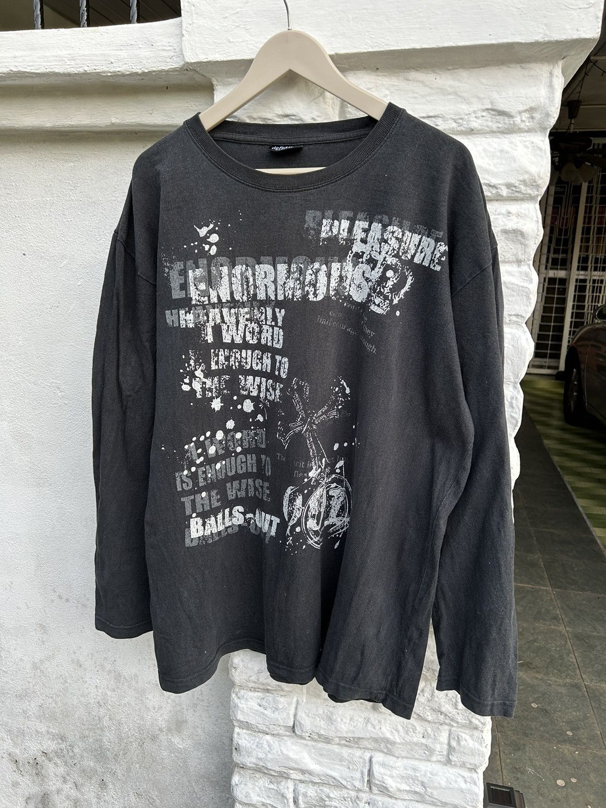 Beauty Beast × Japanese Brand 💥 RARE CROSS DEFECTIVE STRUTC LONGSLEEVE SHIRT Size US XL / EU 56 / 4 - 1 Thumbnail