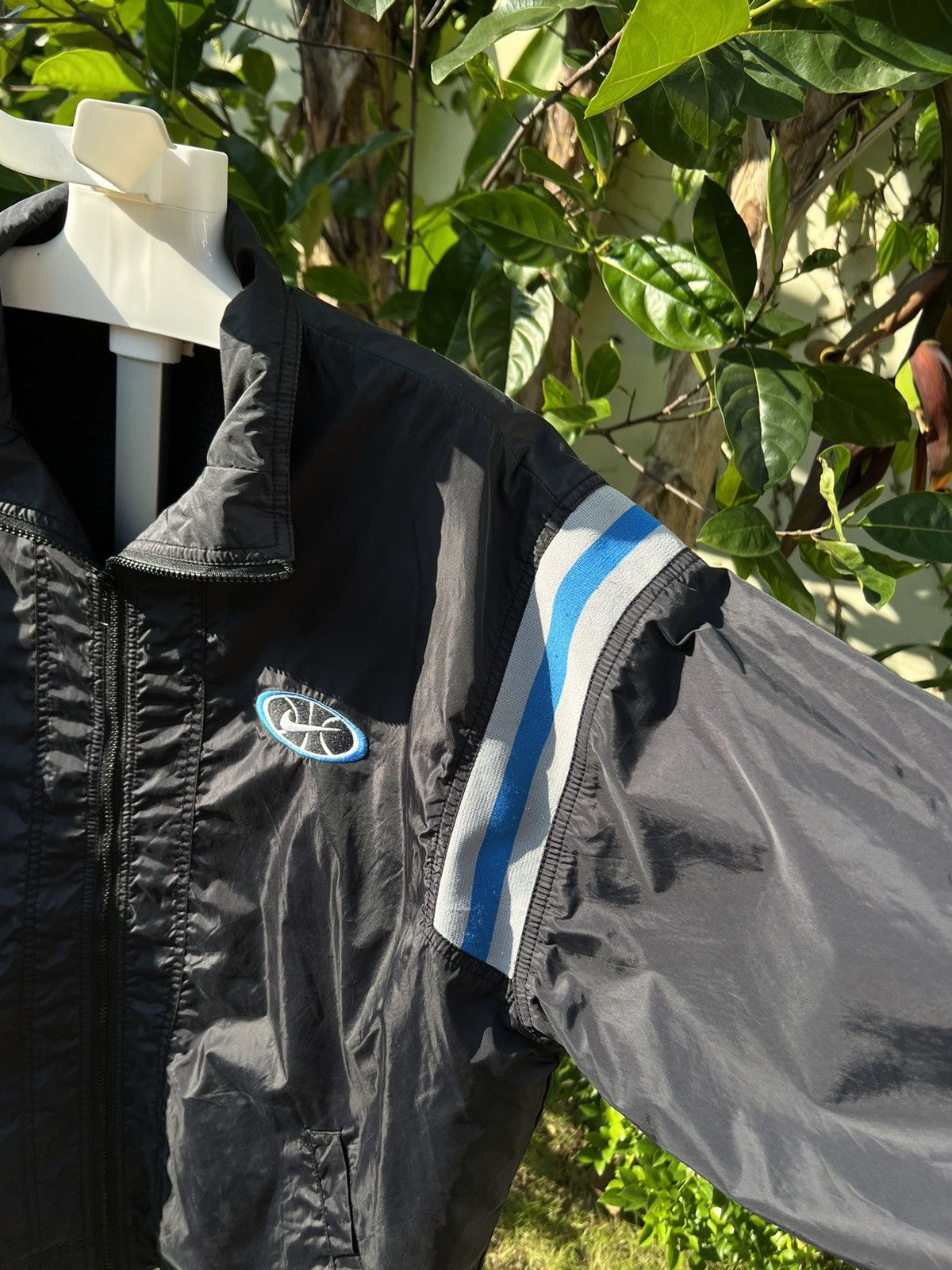 Nike × Vintage 90's NIKE RARE BASKETBALL RETRO Y2K SWOOSH LOGO JACKET Size US M / EU 48-50 / 2 - 8 Thumbnail