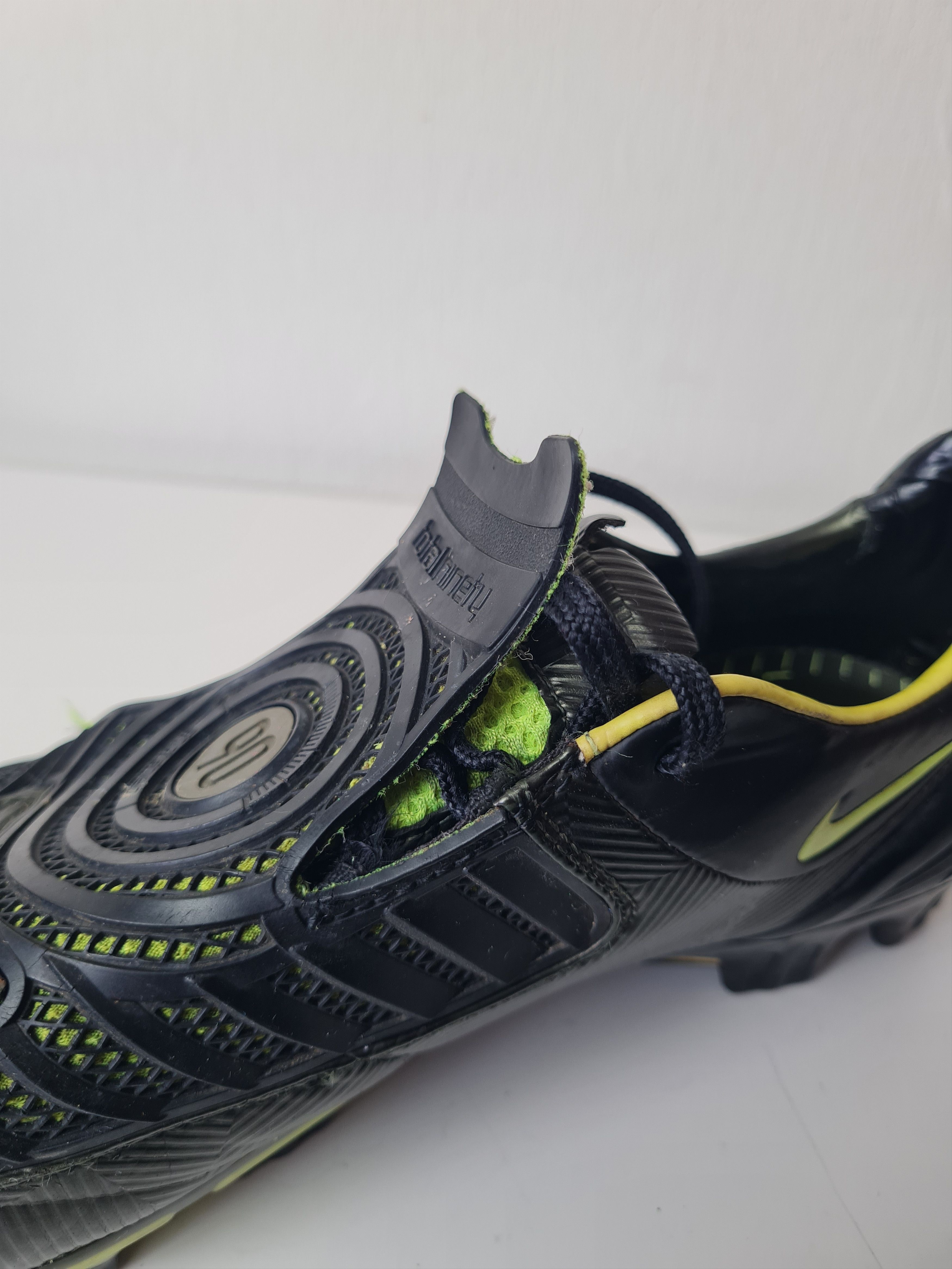 Nike Football Boots 2008 Nike Total 90 SG Zoom Air Laser Elite Size US 10 / EU 43 - 18 Thumbnail