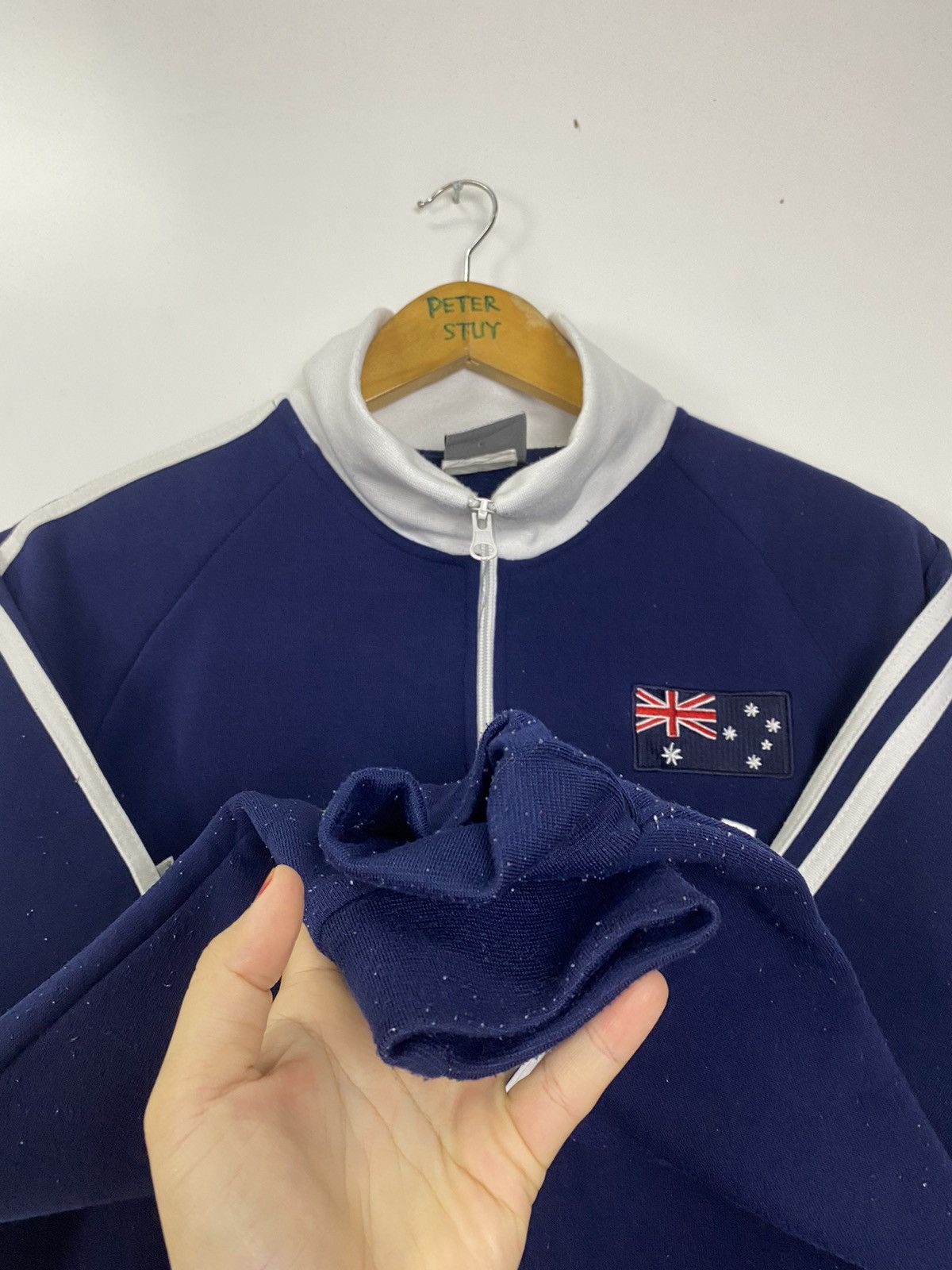 Man Made In Australia × Vintage Vintage 90s Australia Sweater Size US M / EU 48-50 / 2 - 10 Thumbnail