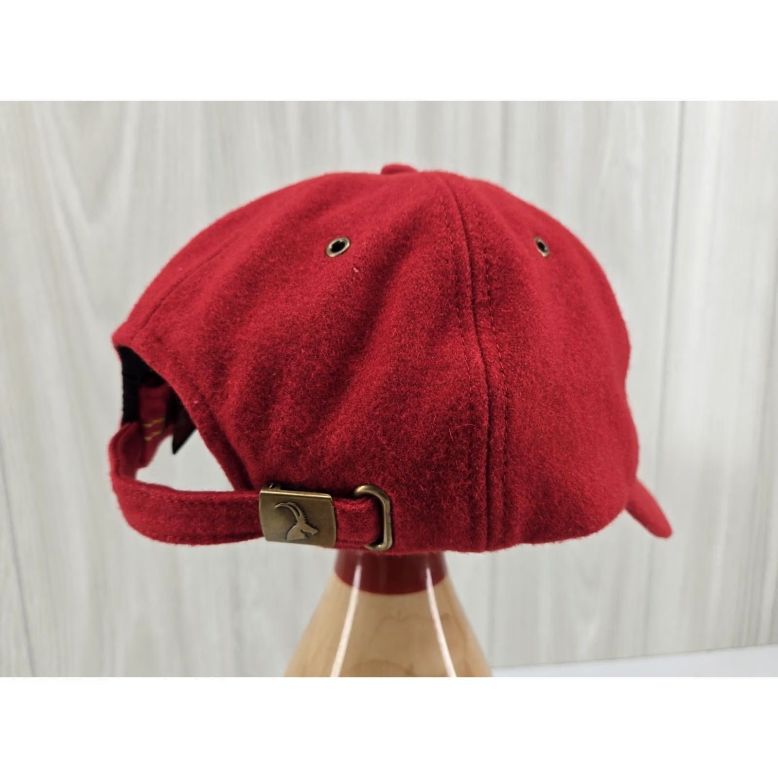 Vintage Alpine Club Baseball Cap Wool Blend Red Adjustable Strap Men One Size Autumn Winter Switzerland Hat Size ONE SIZE - 5 Thumbnail