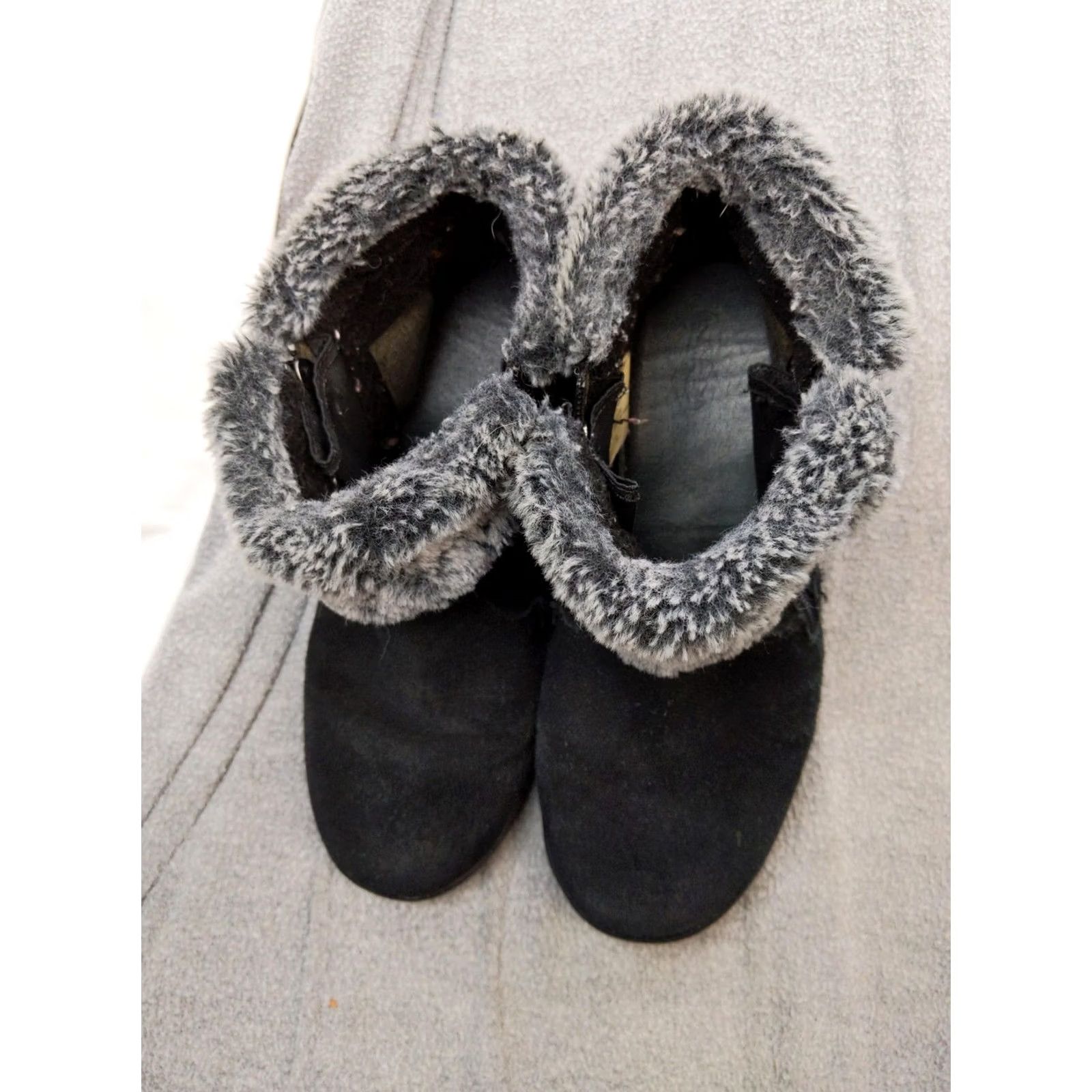 Vintage Khombu Jessica Snow Boots Womens 9 Black Leather Faux Fur Ankle Zip Winter Boots Women 9M Medium Size US 9 / IT 39 - 2 Thumbnail