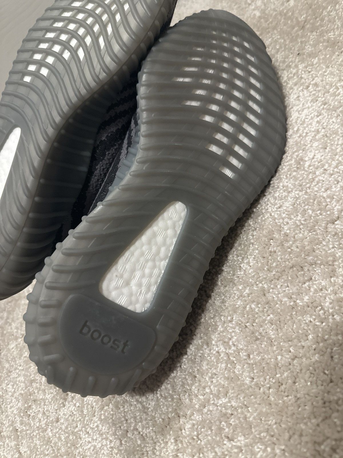 Adidas Adidas Yeezy Boost 350 V2 Beluga 2.0 Size US 12 / EU 45 - 6 Thumbnail