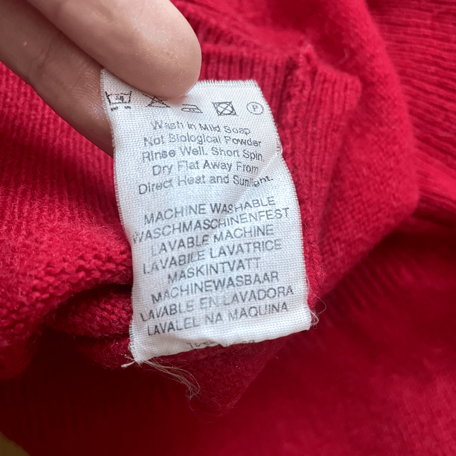 Burberry Burberry Vintage Pure Wool Vest Red Size L Size US L / EU 52-54 / 3 - 8 Thumbnail