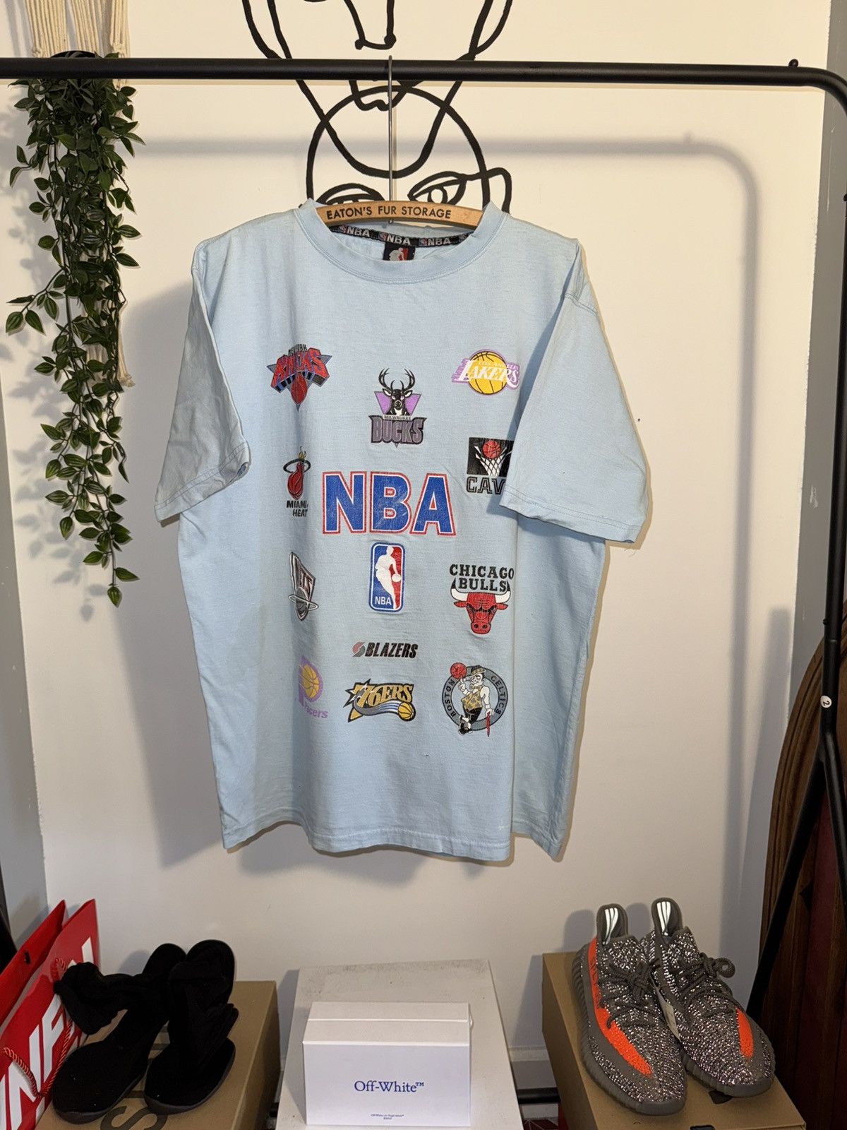 NBA × Vintage Vintage 90s Y2K NBA Multi-Team Logo T-Shirt Light Blue Size US XL / EU 56 / 4 - 1 Thumbnail
