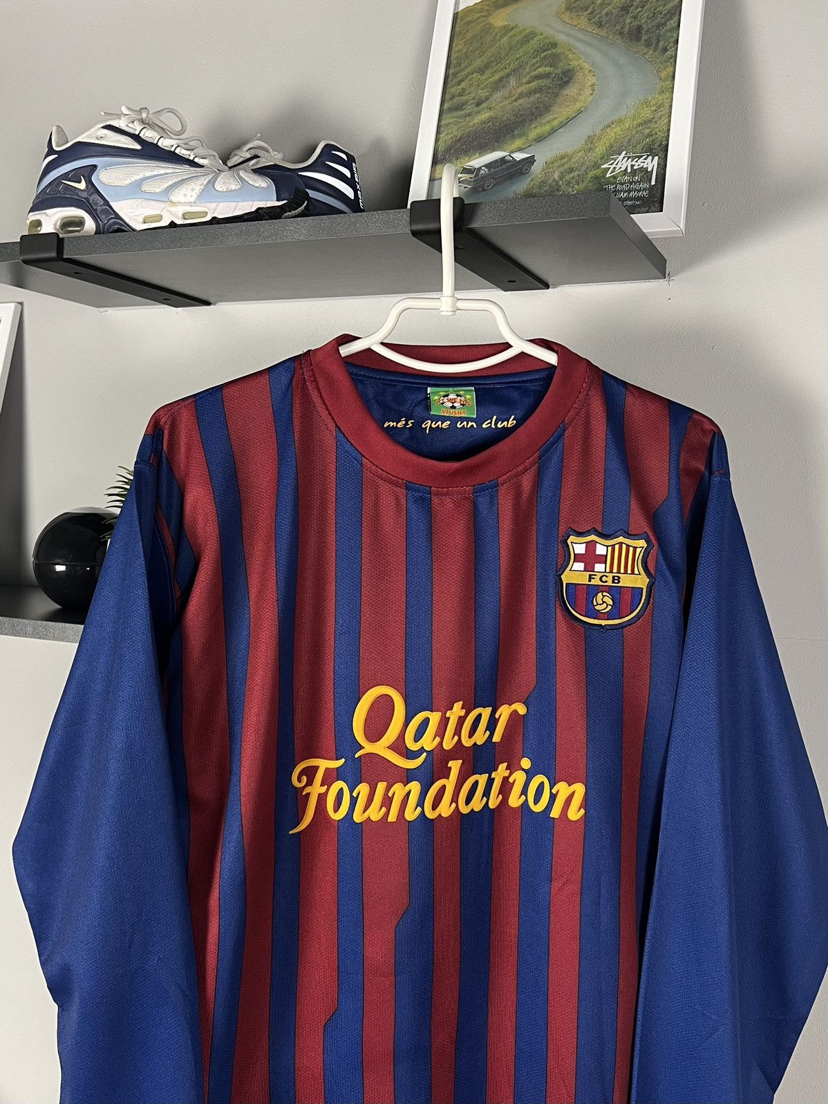 Other Barca long sleeve football jersey Size US L / EU 52-54 / 3 - 4 Thumbnail