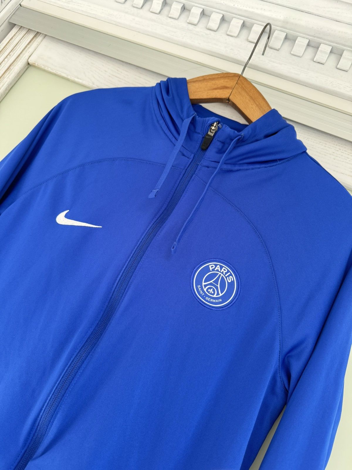 Nike PSG 2022-2023 Soccer Hooded Tracksuit Football Jersey Kit Size US M / EU 48-50 / 2 - 5 Thumbnail
