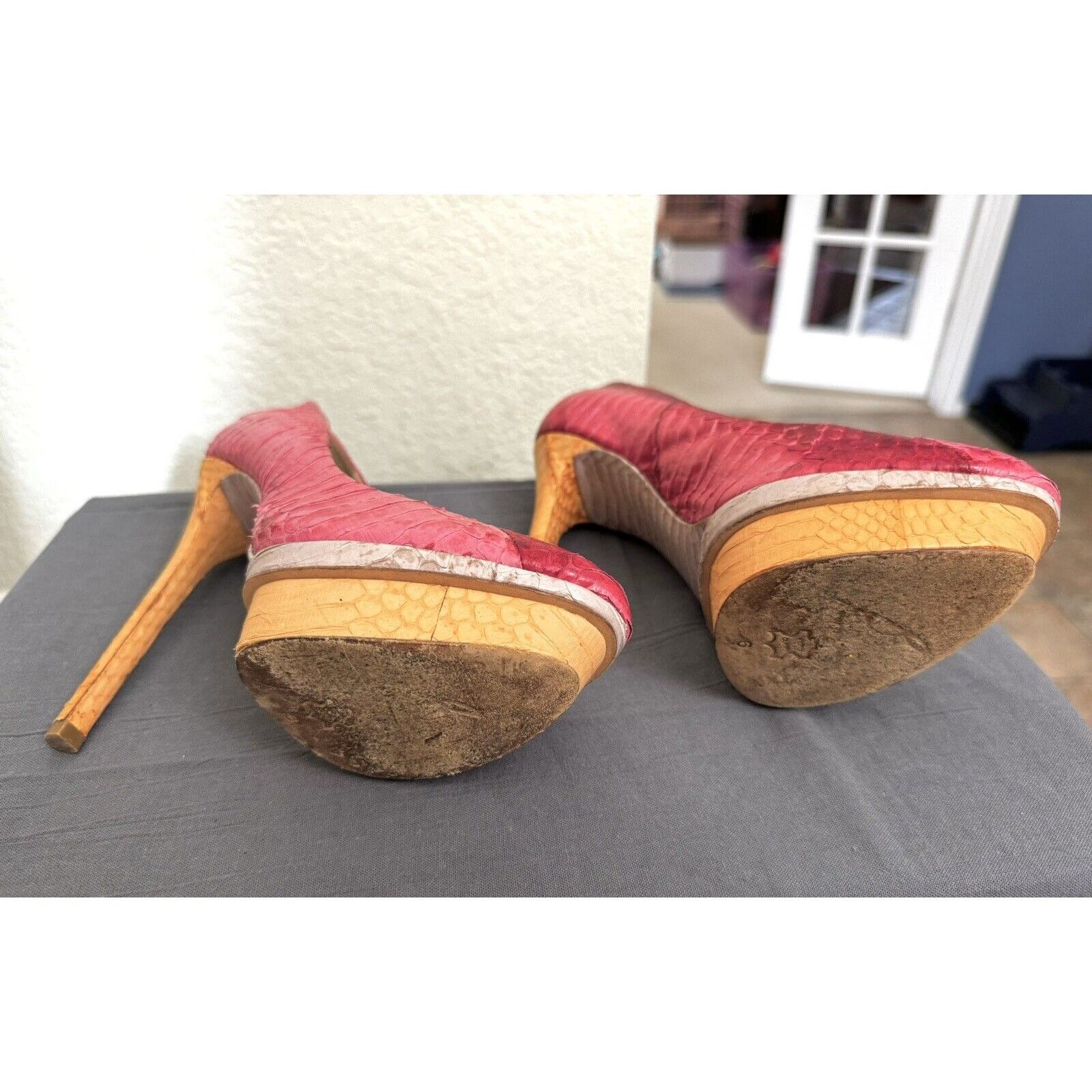 Brian Atwood Brian Atwood Pink Snakeskin Platform Pumps Heels - Size US6 Size US 6 / IT 36 - 6 Thumbnail