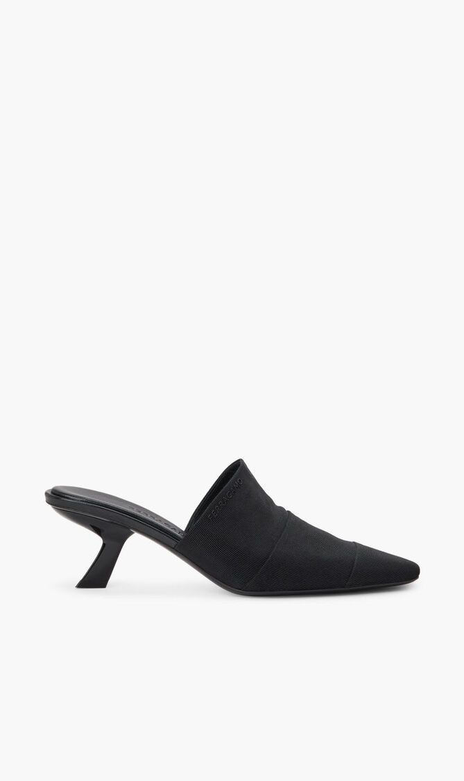 Salvatore Ferragamo o1y0426 Mules in Black Size US 6.5 / IT 36.5 - 1 Thumbnail