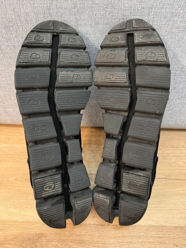On On Running Cloud 5 Swiss Engineering Running Shoes size 49 Size US 14 / EU 47 - 14 Thumbnail
