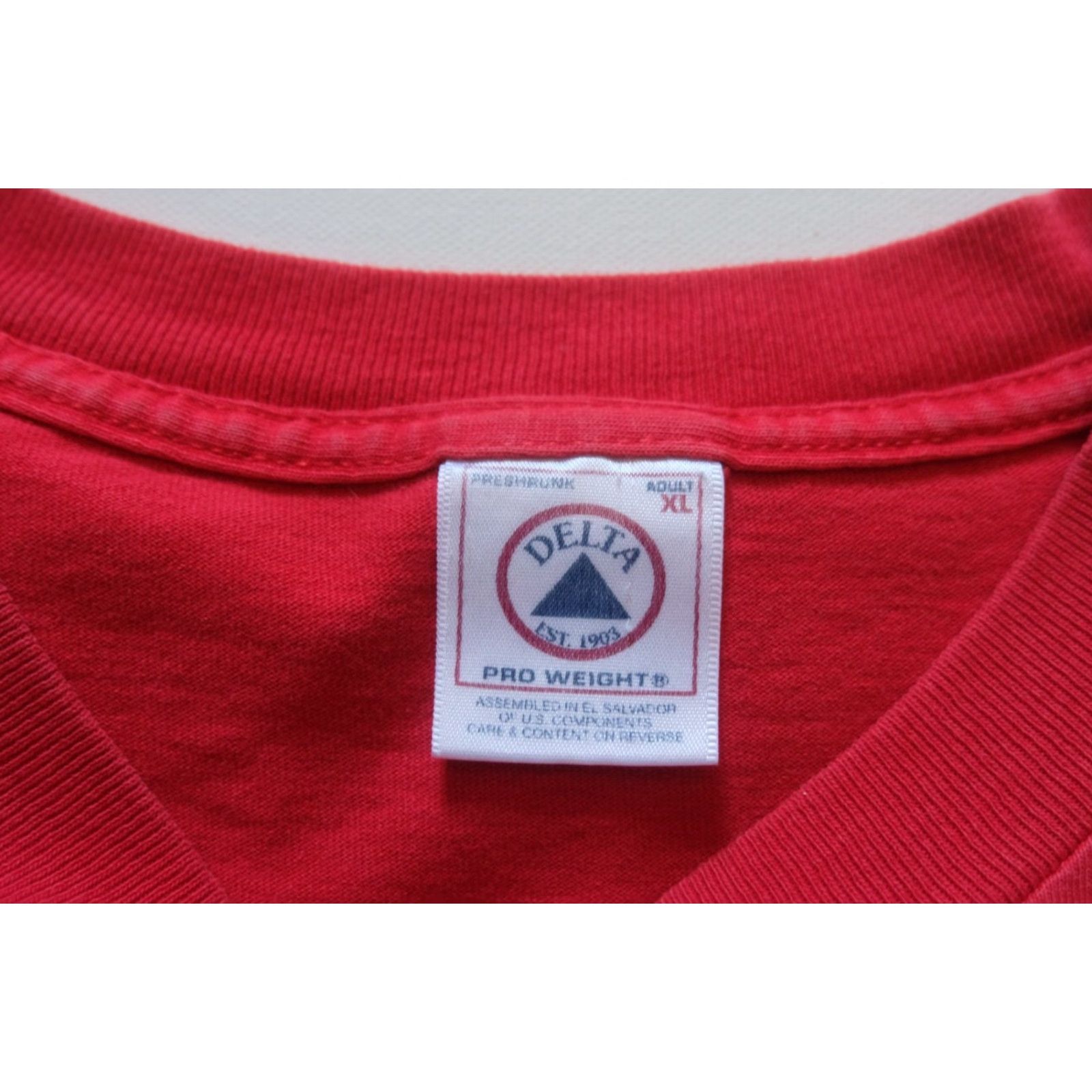 Delta VINTAGE SAN FRANCISCO CALIFORNIA DELTA T-SHIRT RED FADED GRAPHIC 90s Y2K SZ XL Mens Size US XL / EU 56 / 4 - 5 Thumbnail
