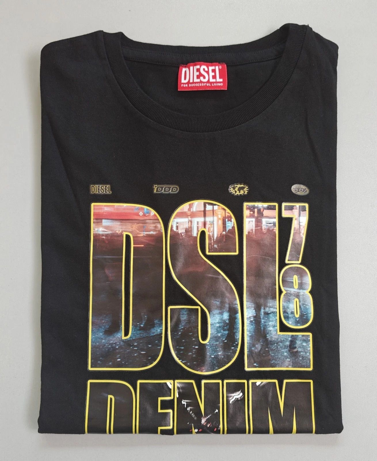 Diesel DIESEL Black T-shirt with DSL 78 Denim print T 4190 Size US M / EU 48-50 / 2 - 1 Thumbnail