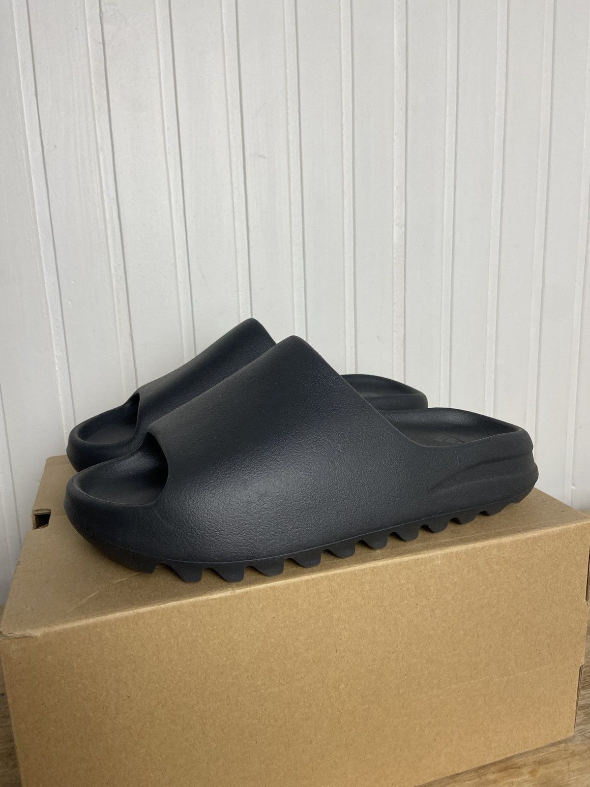 New adidas Yezzy Slide 