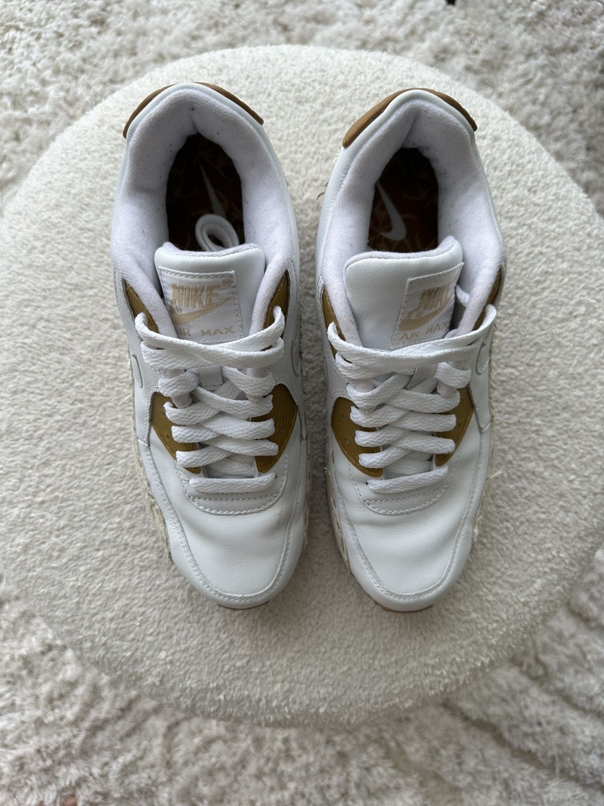 Nike Nike AM 90 Women’s Size US 7.5/UK 5/EU 38.5 White Wheat 2007 Size US 7.5 / IT 37.5 - 9 Thumbnail