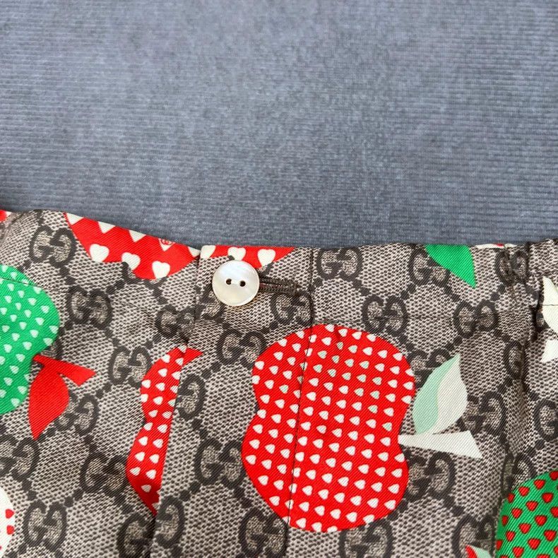Gucci Gucci Apple Print Silk Shorts-2505 Size US 44 / EU 60 - 3 Thumbnail