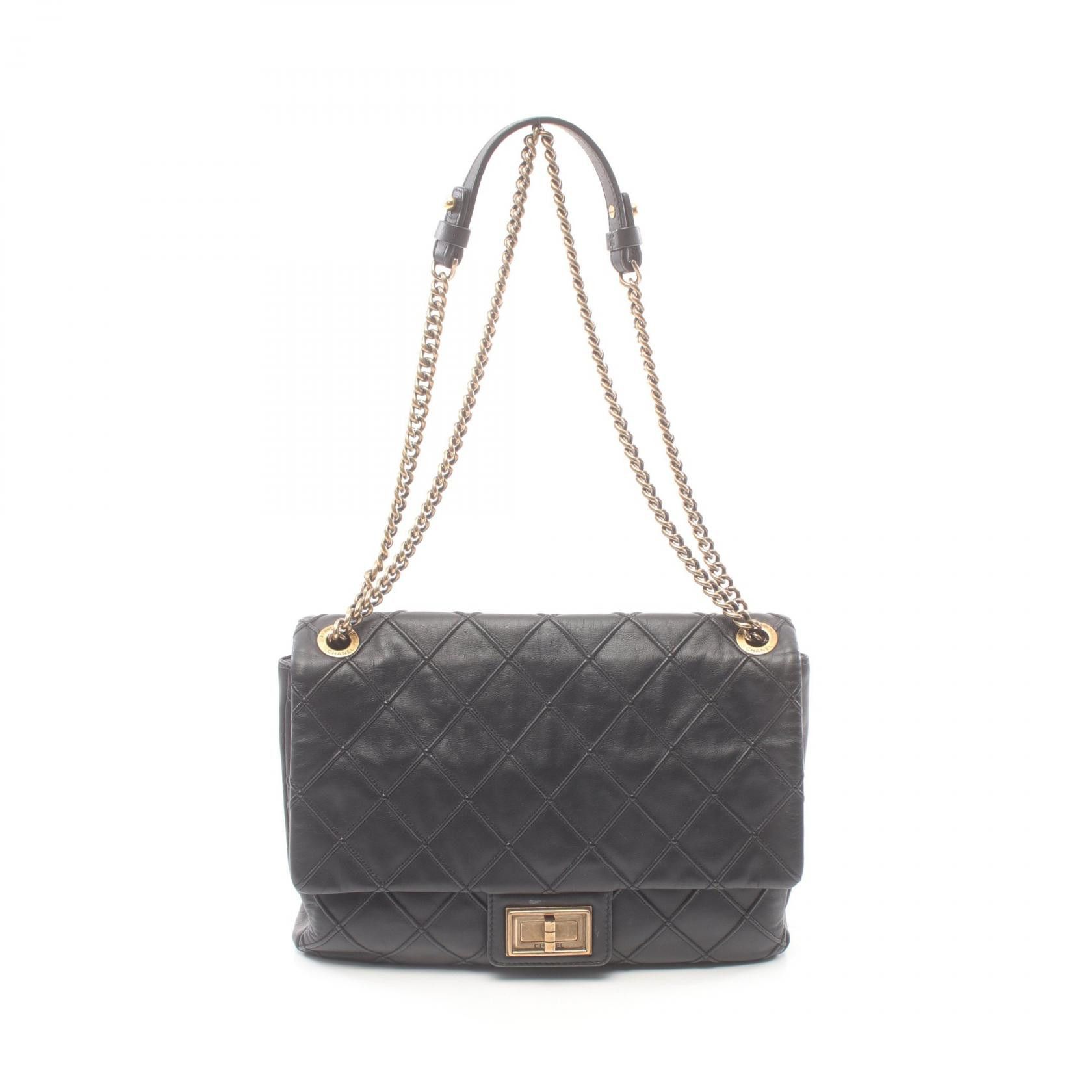 Chanel Matelasse 2.55 Shoulder Bag Leather Shoulder Bag A37587 in Very Good Condition