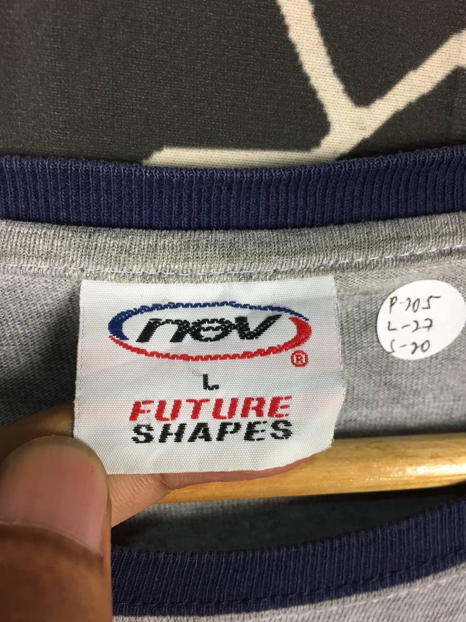 Vintage Vtg Nev Surfboards Future Shapes Raglan Tee Size L Size US L / EU 52-54 / 3 - 8 Thumbnail