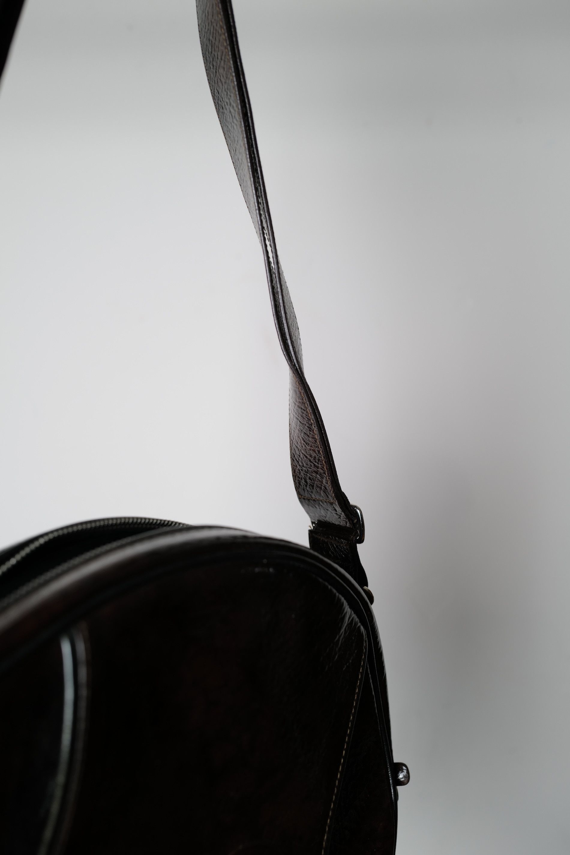 Y-3 Y-3 ROUND LEATHER BAG RARE Size ONE SIZE - 12 Thumbnail