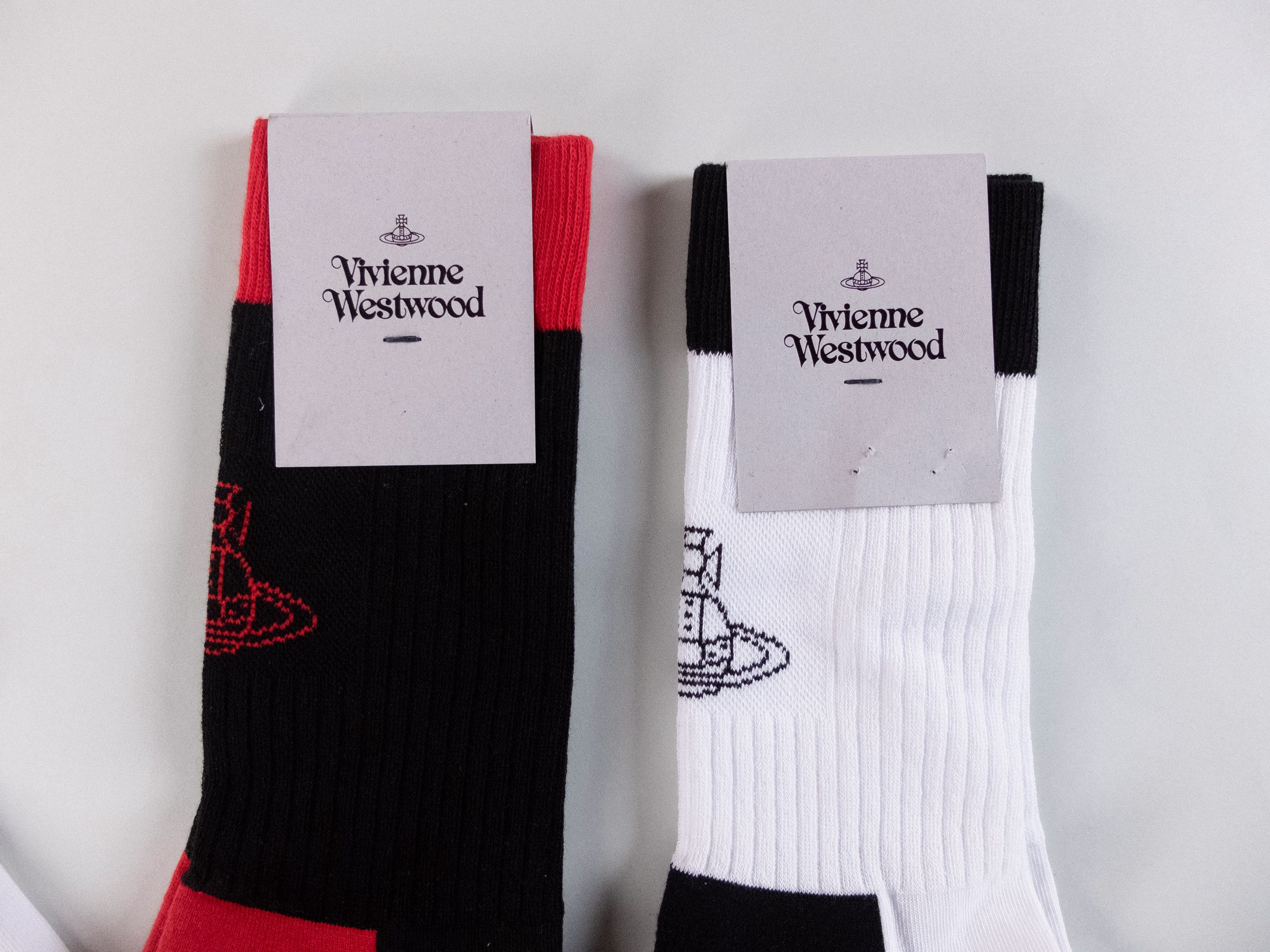 Vivienne Westwood 4 pairs VIVIENNE WESTWOOD white & black orb crew socks 9-11 Size ONE SIZE - 3 Thumbnail