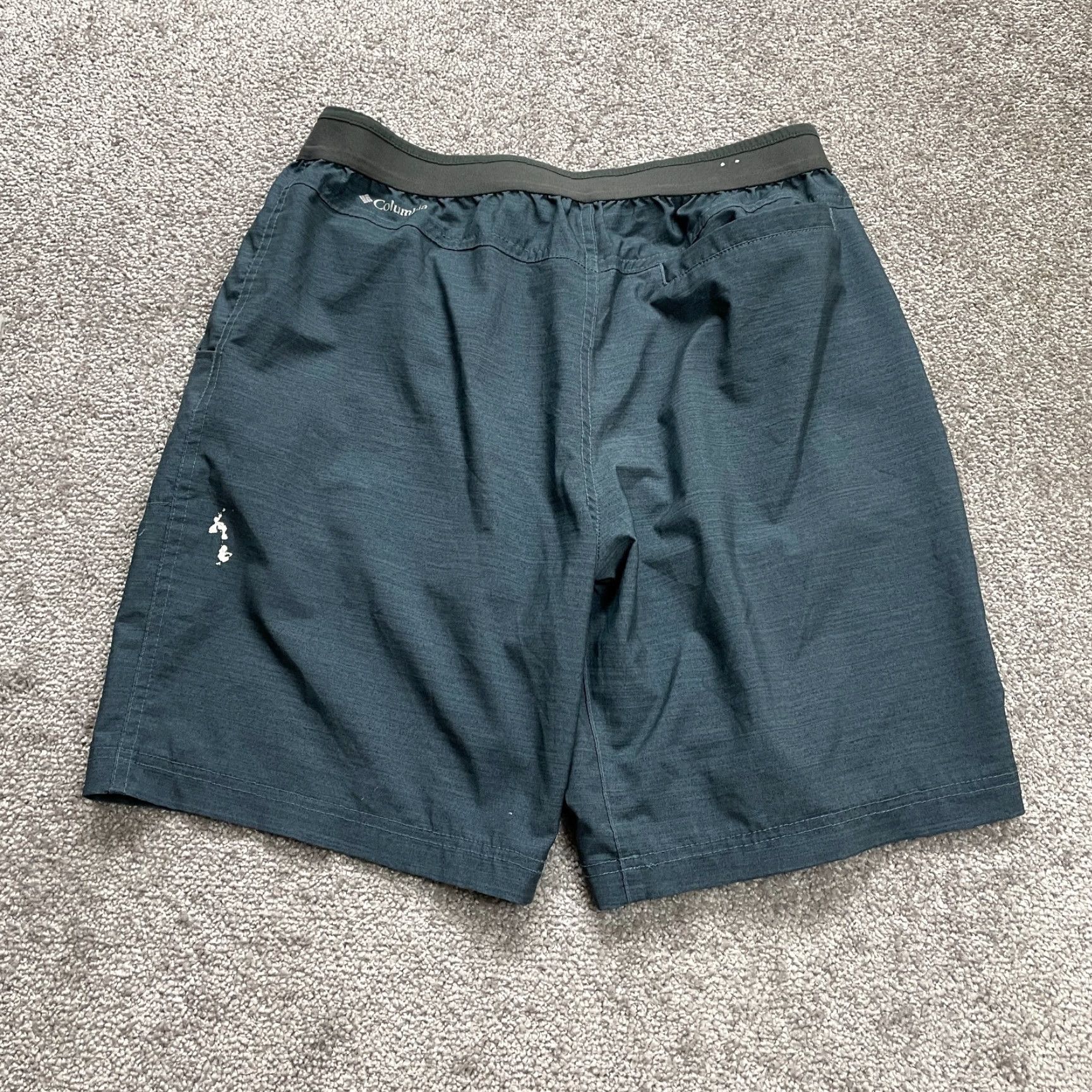 Vintage Columbia Men Shorts Hiking Gray Polyester Active Outdoor Casual 9in Inseam Pockets Regular Medium Size US 31 - 2 Thumbnail