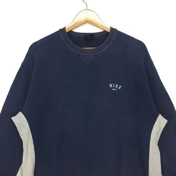 Nike Vtg 90' NIKE Center Logo Swoosh Sweatshirt Pullover Size US L / EU 52-54 / 3 - 2 Thumbnail