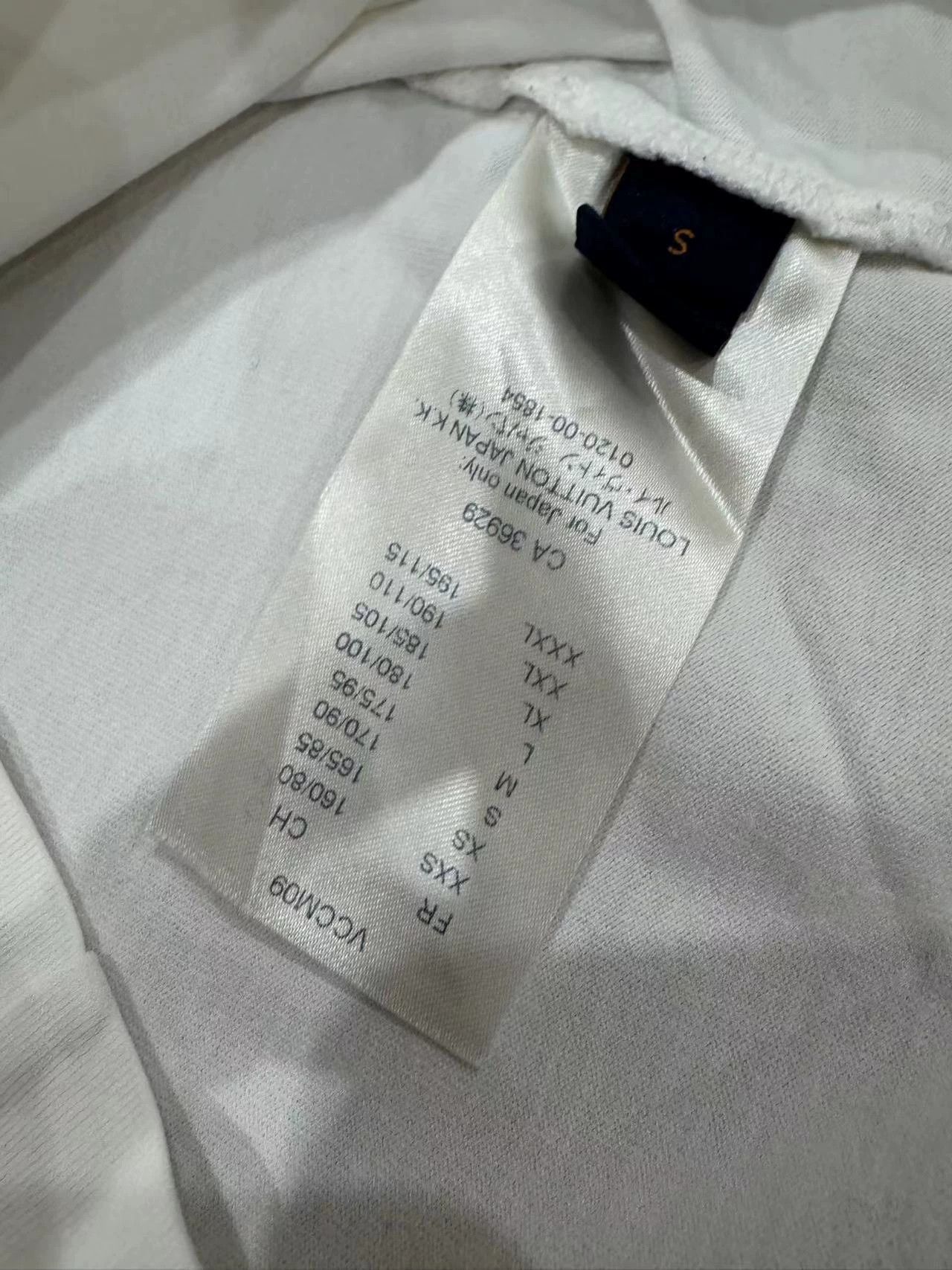 Louis Vuitton LV Short Sleeve Tee 99 New S Size US S / EU 44-46 / 1 - 3 Thumbnail