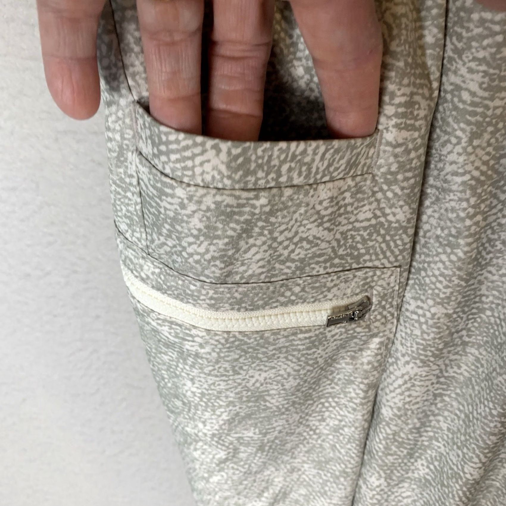 Athleta Athleta Venture Womens Gray Jogger Pants - Athletic Plus Size Size 40" / US 18 - 5 Thumbnail