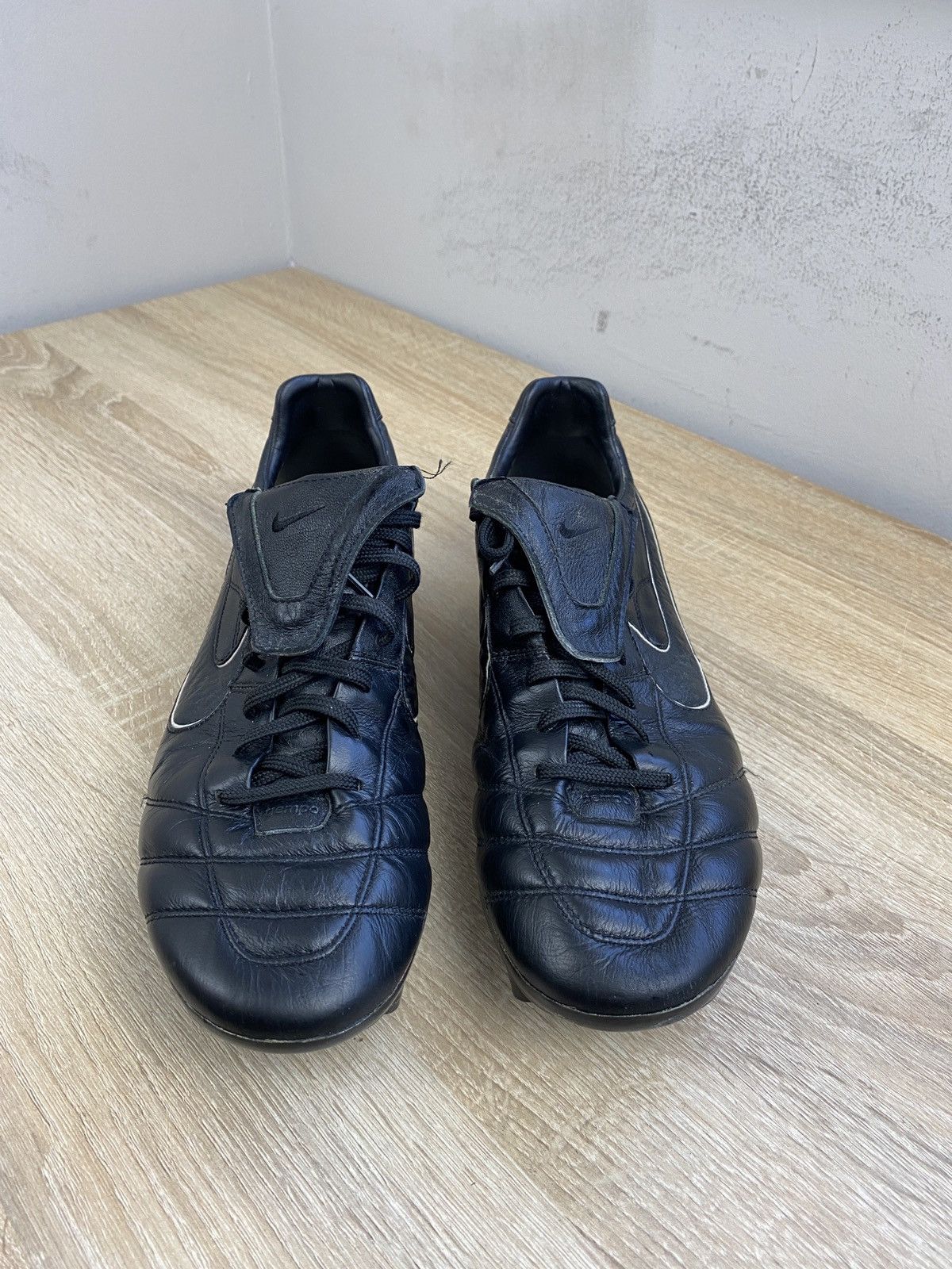 Nike Vintage 2008 Nike Tiempo AIR Legend Football Boots Retro Y2K Size US 12 / EU 45 - 4 Thumbnail