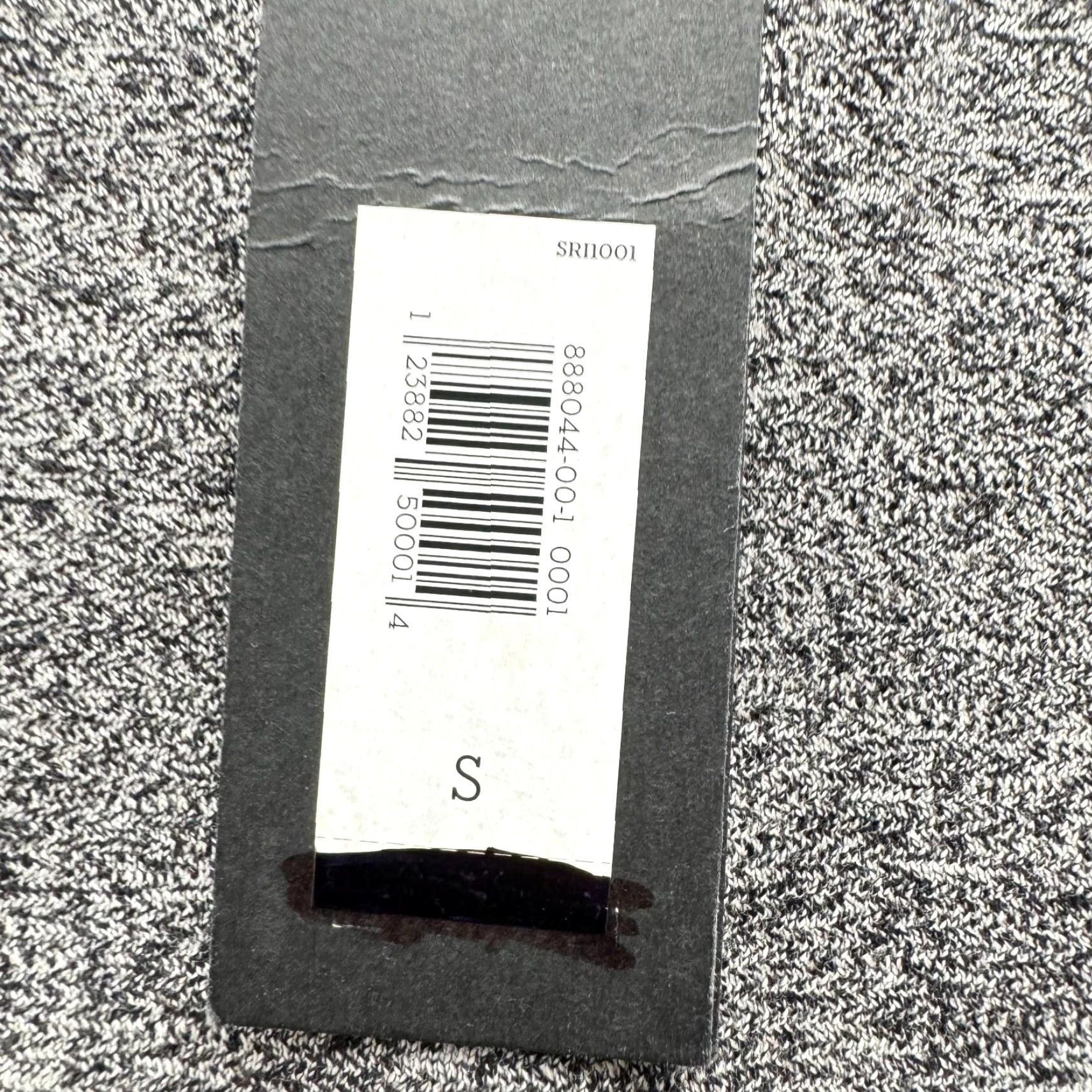 Banana Republic VINTAGE Banana Republic Men’s 1/4 Zip Sweat Shirt Knit Mock Neck S Gray Pullover 1/4 Zip Luxury Touch Heather Grey Shirt Mens Size US S / EU 44-46 / 1 - 3 Thumbnail