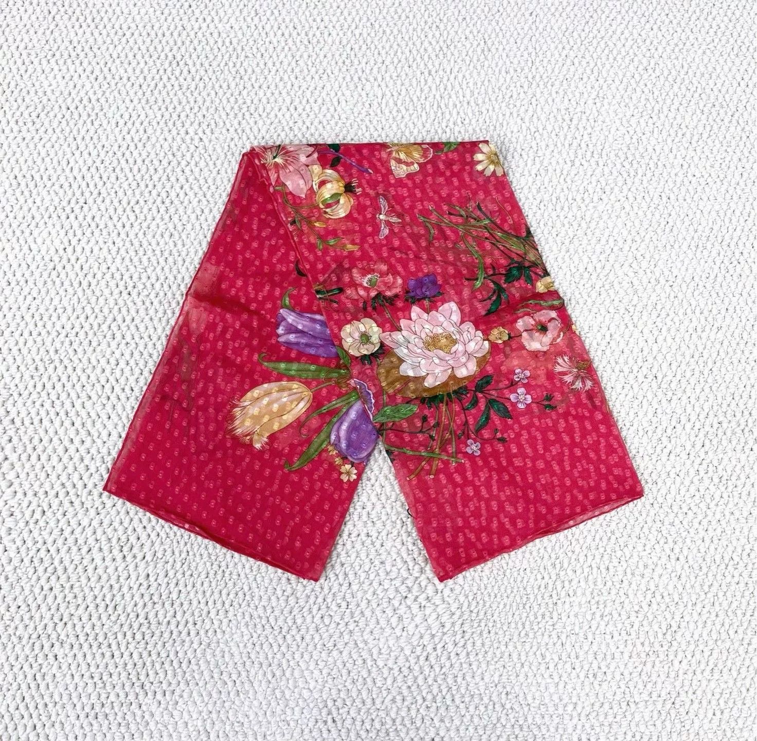 Gucci Gucci Floral Logo Print Silk Scarf Size US S / EU 44-46 / 1 - 4 Thumbnail