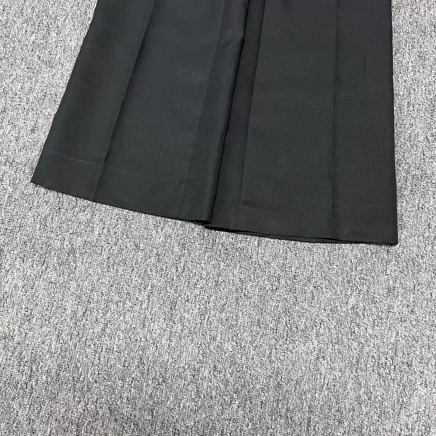 Louis Vuitton Lv Monogram Small Leather Tag Wide Leg Trousers Size 36 NWT Size 26" / US 2 / IT 38 - 4 Thumbnail