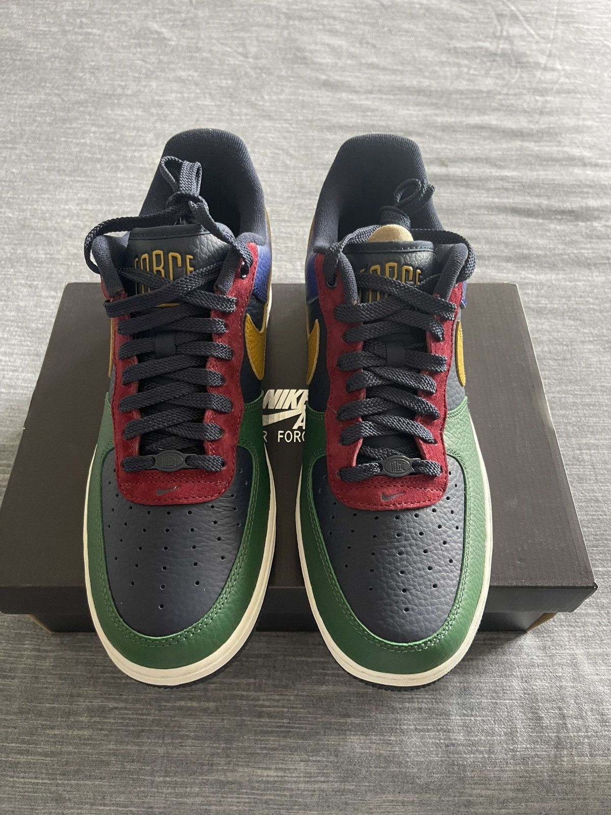 Nike AIR FORCE 1 COMMAND GORGE GREEN Size US 10 / EU 43 - 1 Thumbnail