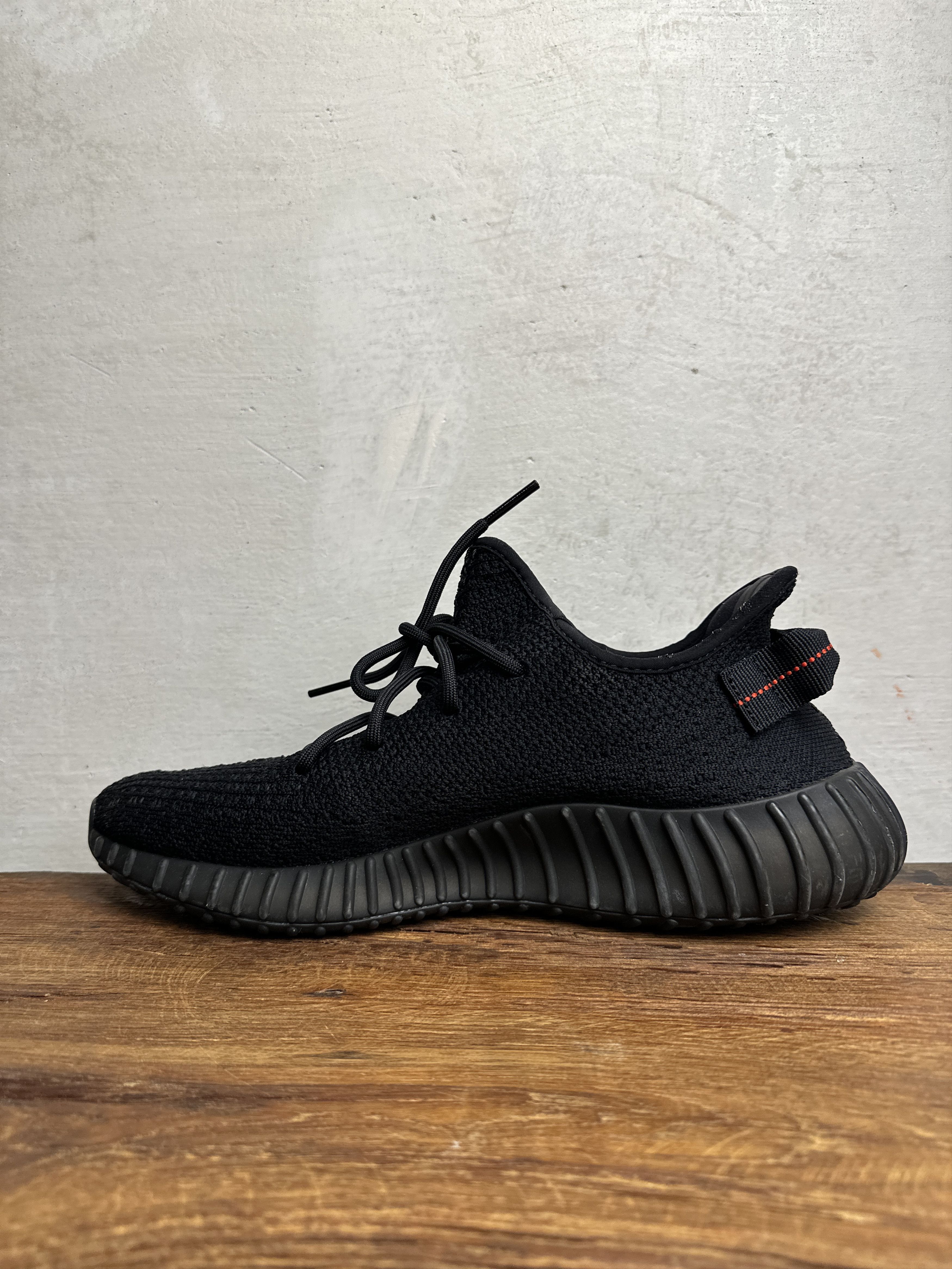 adidas gazelle silver green womens Adidas Yeezy Boost 350 V2 Bred Core Black Red main image 0