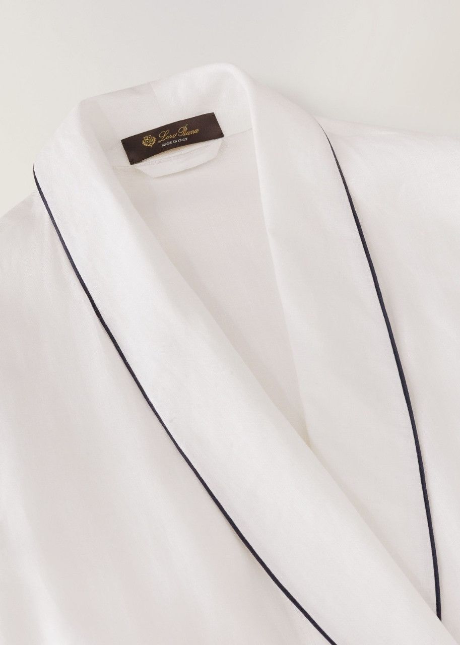 Loro Piana o1srvl11e0624 Size: OS FAL1440 Petite Nevada Robe in White Size ONE SIZE - 3 Thumbnail