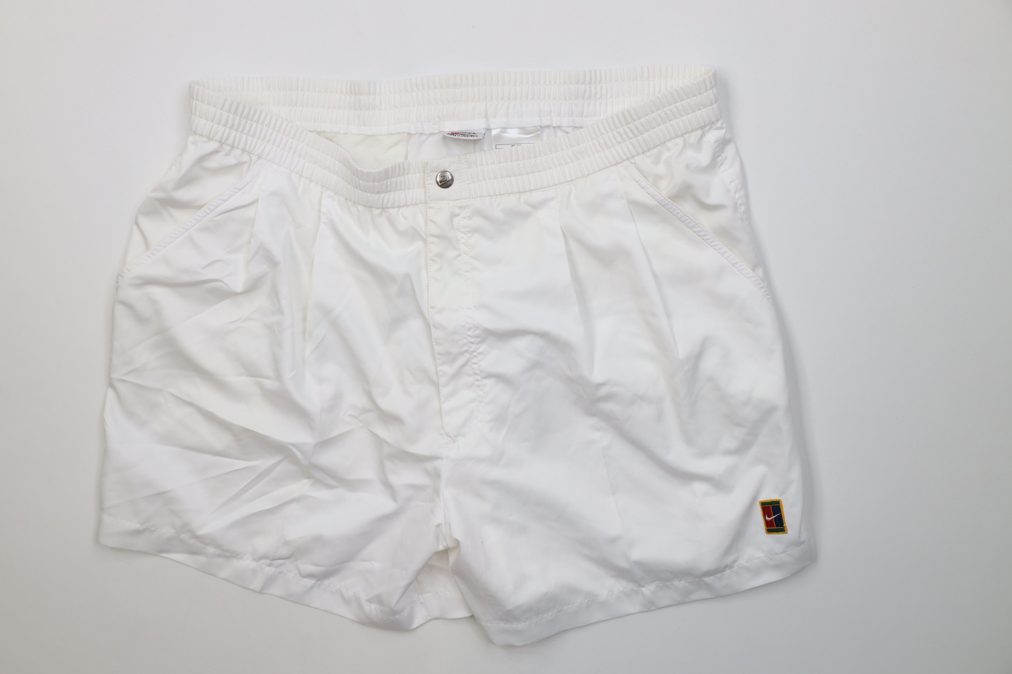 Nike Vintage 90s Nike Challenge Court Above Knee Tennis Shorts Size US 36 / EU 52 - 1 Thumbnail