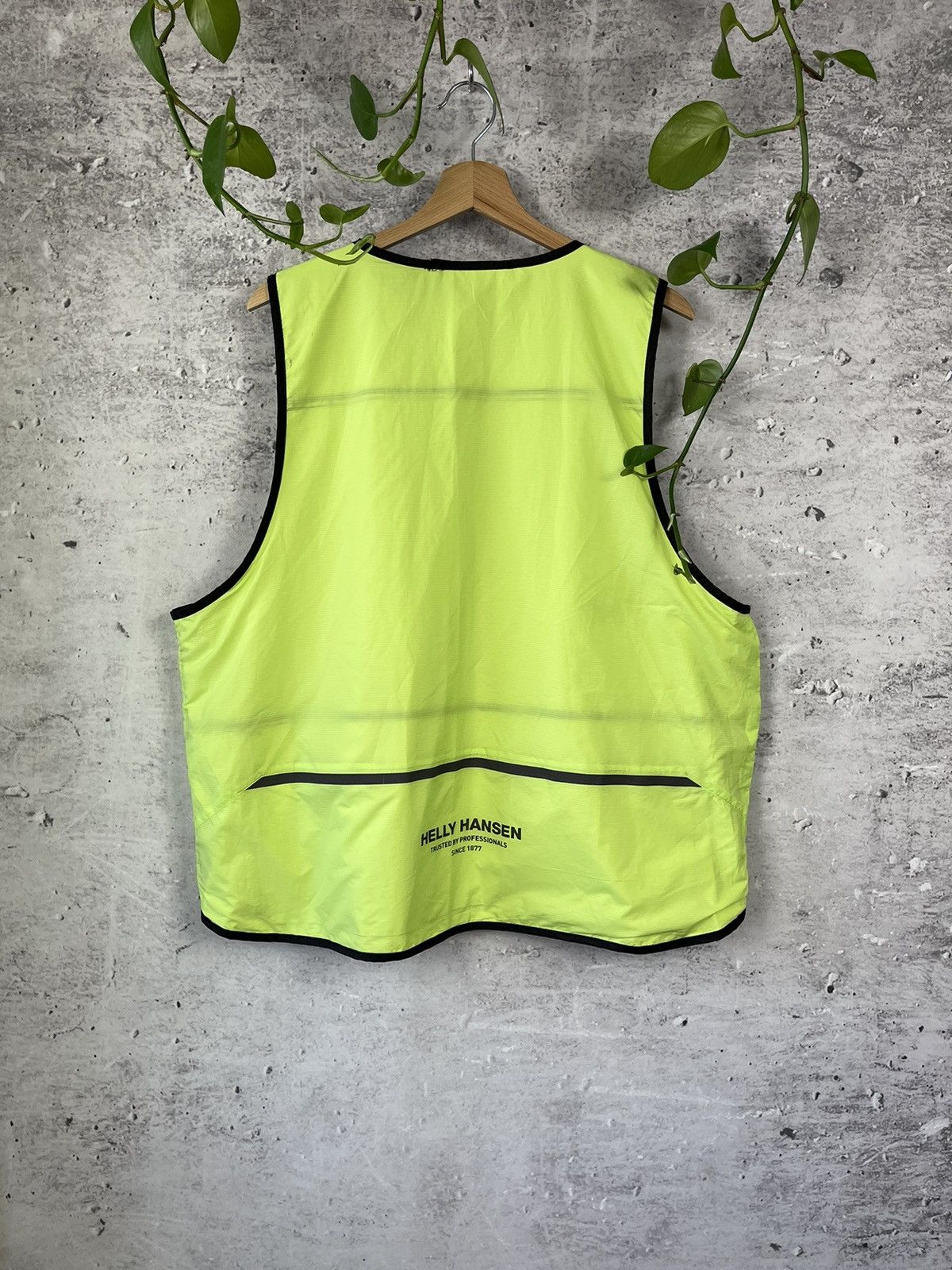 Helly Hansen Helly Hansen - reversible boxy tactical vest Size US L / EU 52-54 / 3 - 5 Thumbnail