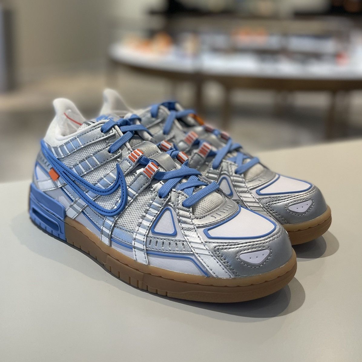 Nike × Off-White Nike Air Rubber Dunk Off-White UNC Size US 8 / EU 41 - 6 Thumbnail