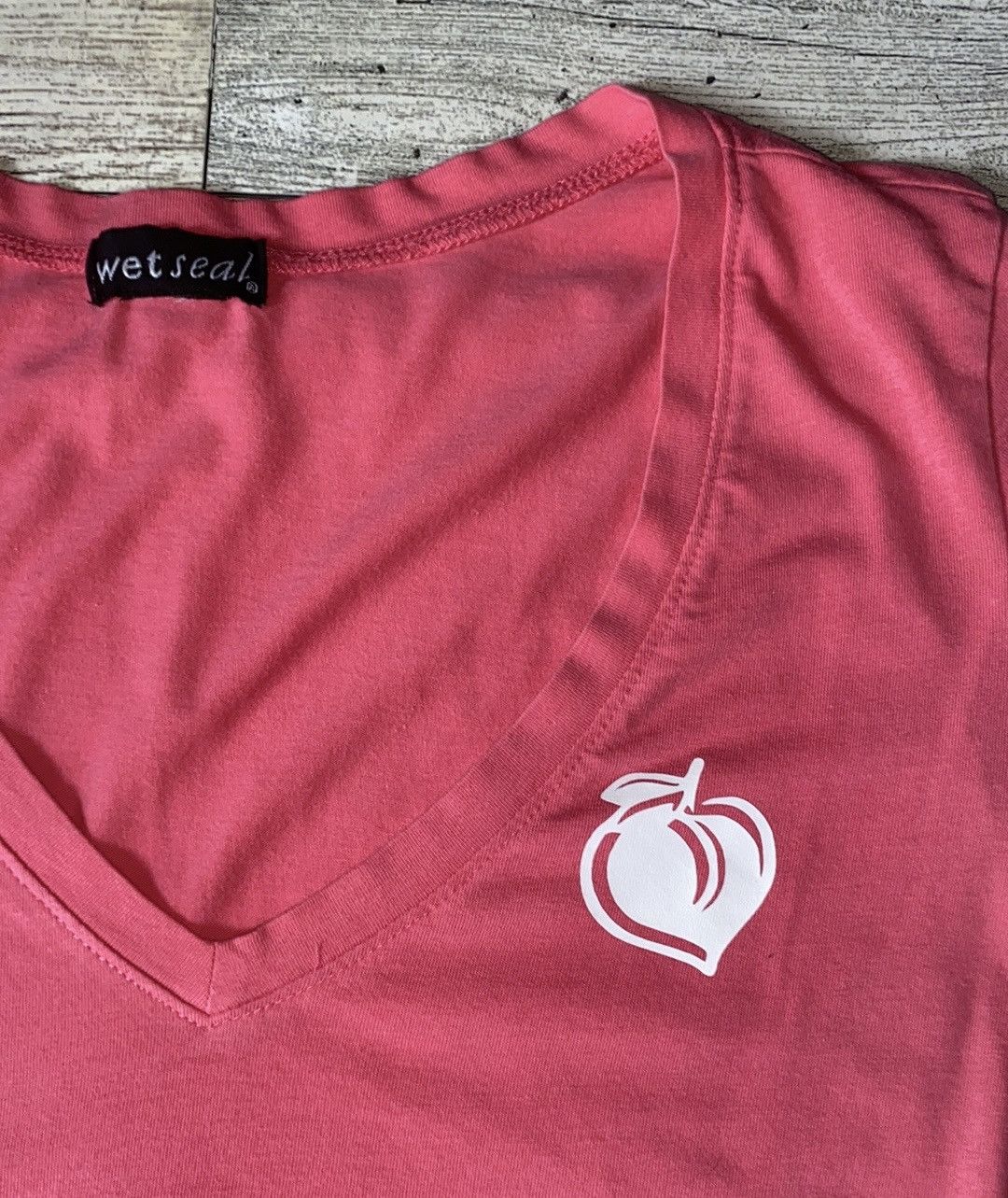 Vintage Retro, Wet Seal, Peach Coral V Neck, Semi Sheer Fitted Tee Size S / US 4 / IT 40 - 12 Thumbnail