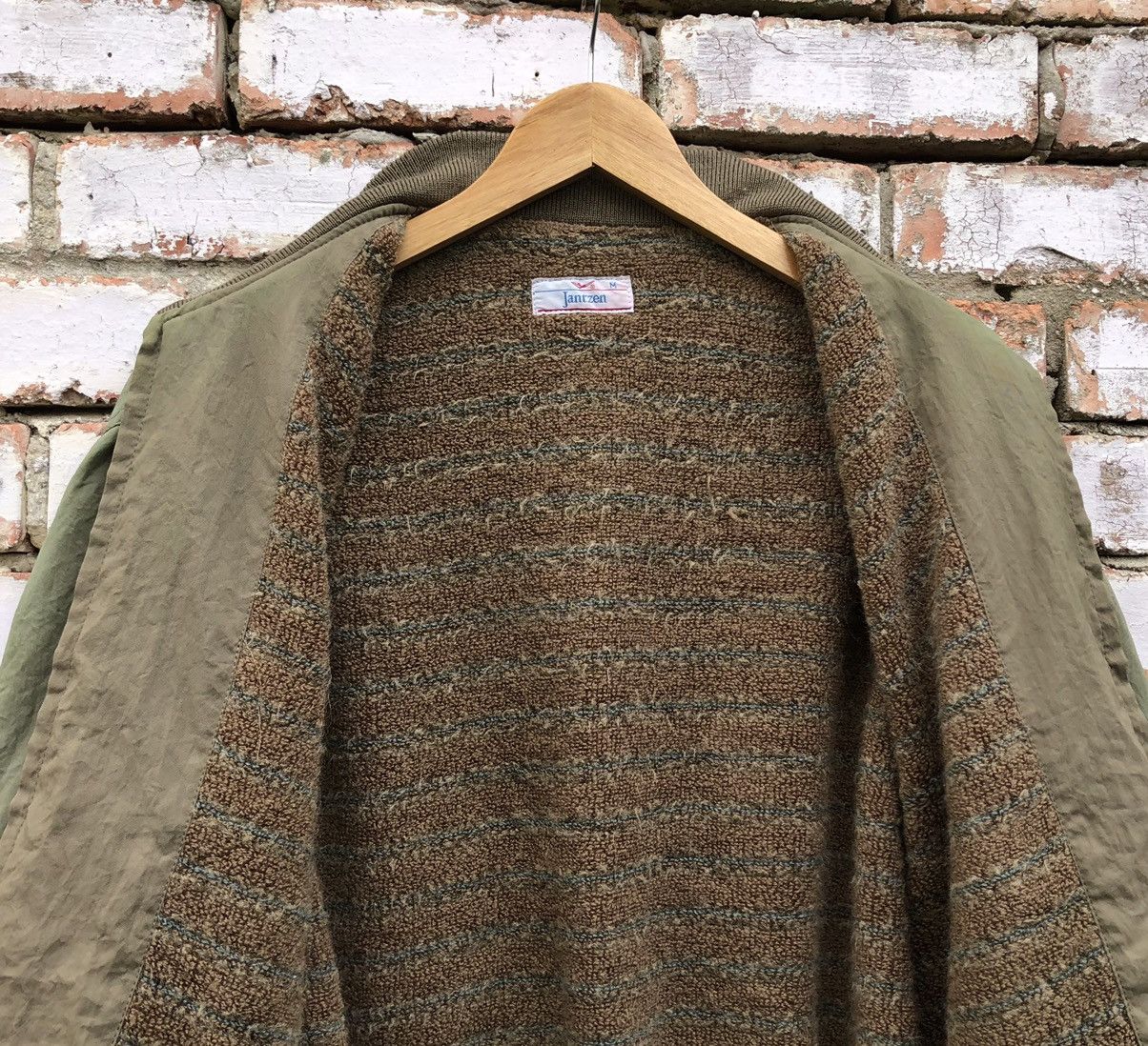 Jantzen Vintage Jantzen Sun Faded Bomber Jacket Size US M / EU 48-50 / 2 - 12 Thumbnail