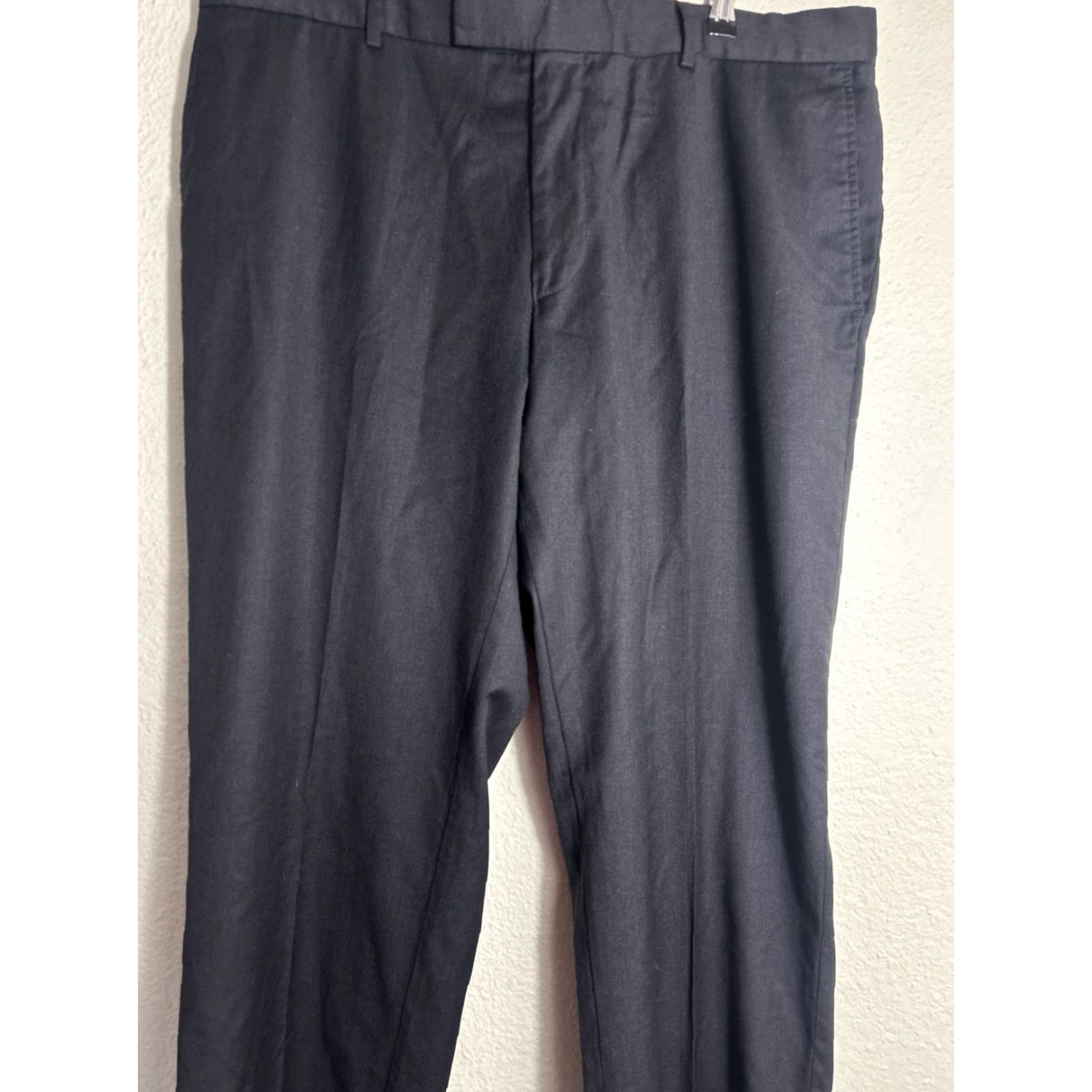 Vintage VINTAGE Hugo Boss Men’s Dress Pants Regular 40x32 Black Slacks Cuff 46R Altered Mens Size US 40 / EU 56 - 3 Thumbnail