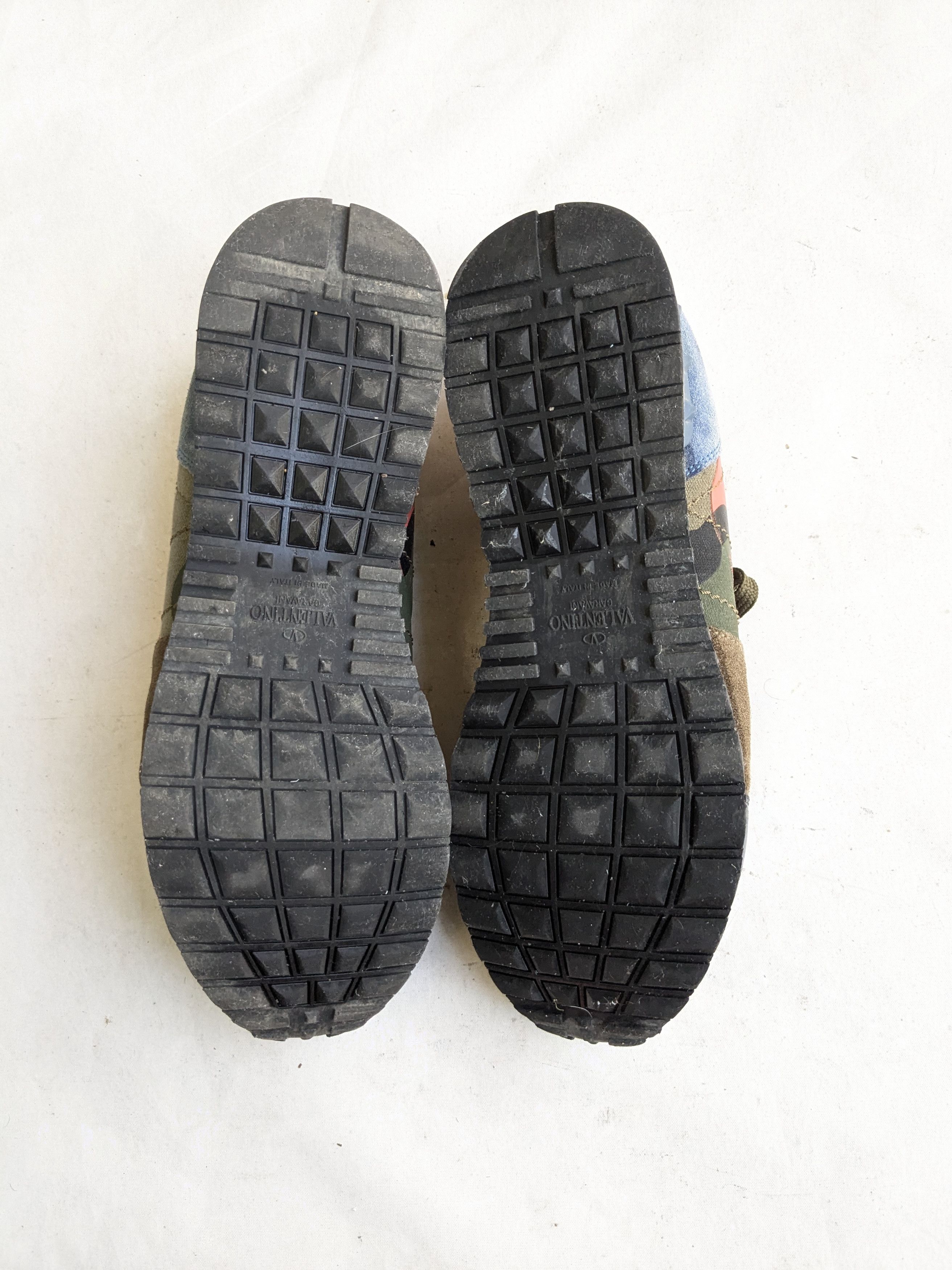 Valentino Valentino Rockstud Sneakers 11 44 Camo Size US 11 / EU 44 - 16 Thumbnail
