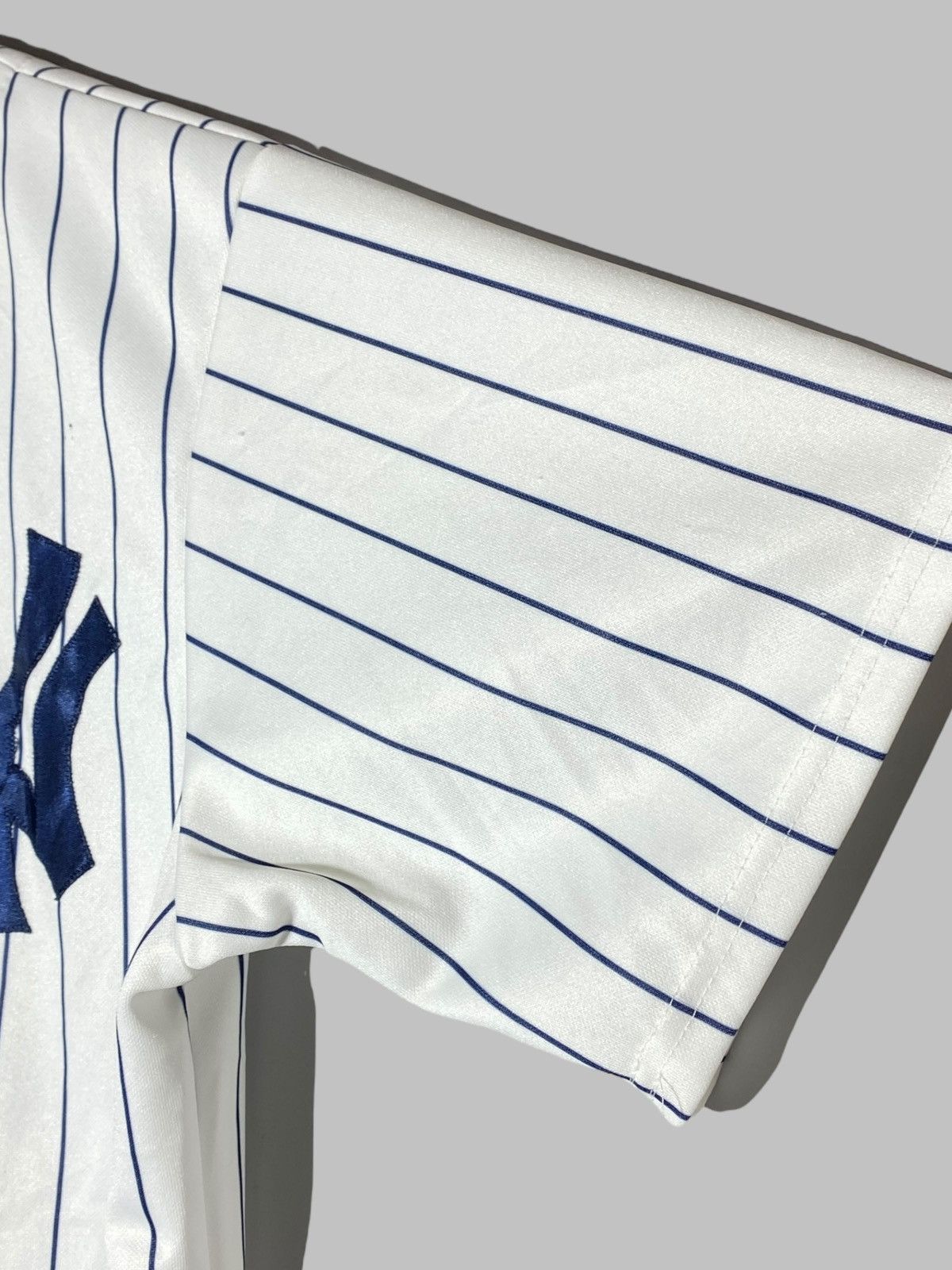 MLB 🔥 VINTAGE MLB NY YANKEES ELLSBURY JERSEY STRIPED ICONIC Size US M / EU 48-50 / 2 - 5 Thumbnail